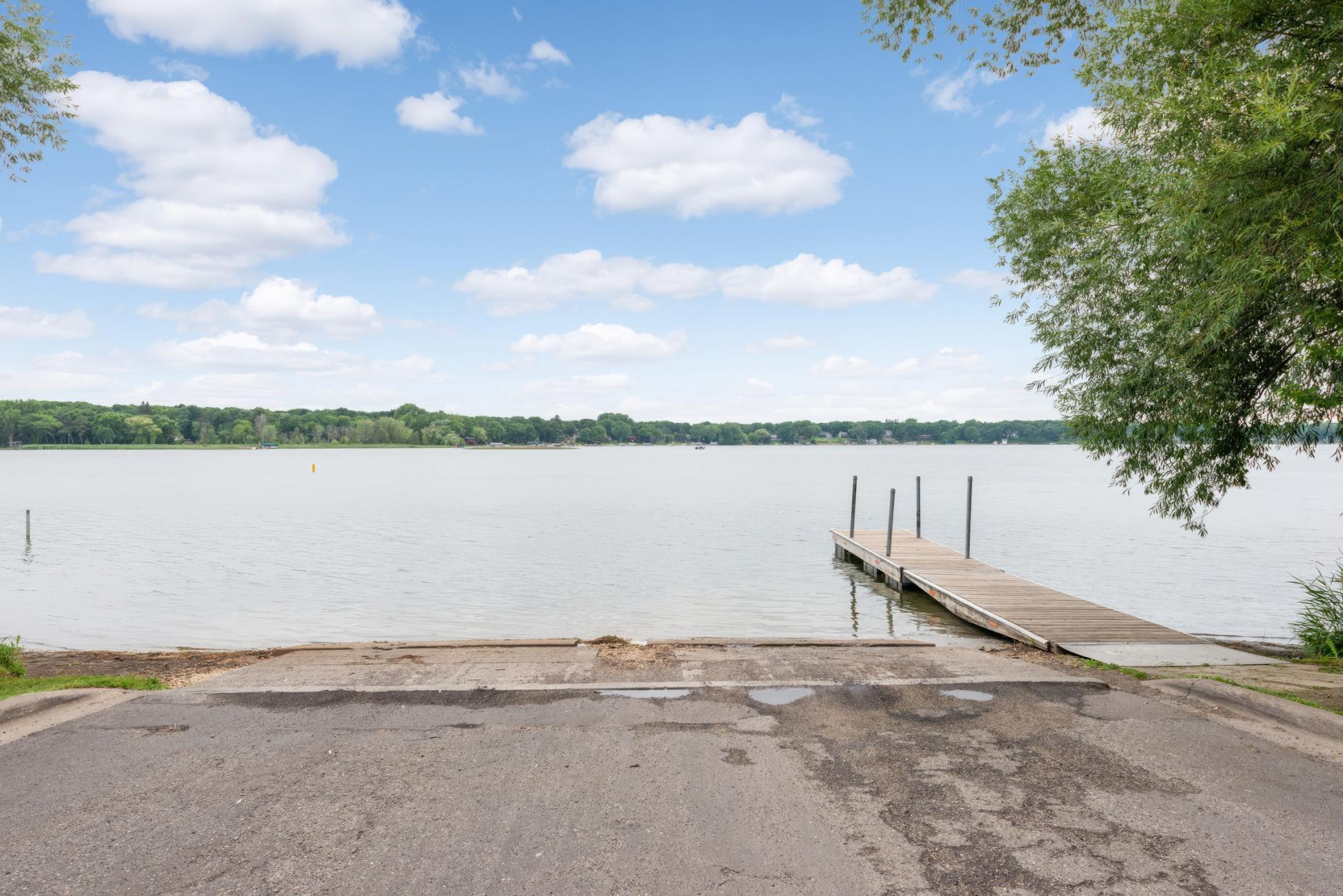 View of Residential at 654 Tanglewood Drive, Shoreview MN 55126, Shoreview (37 of 40) - Mike Wilen | Minnesota Team Real Estate