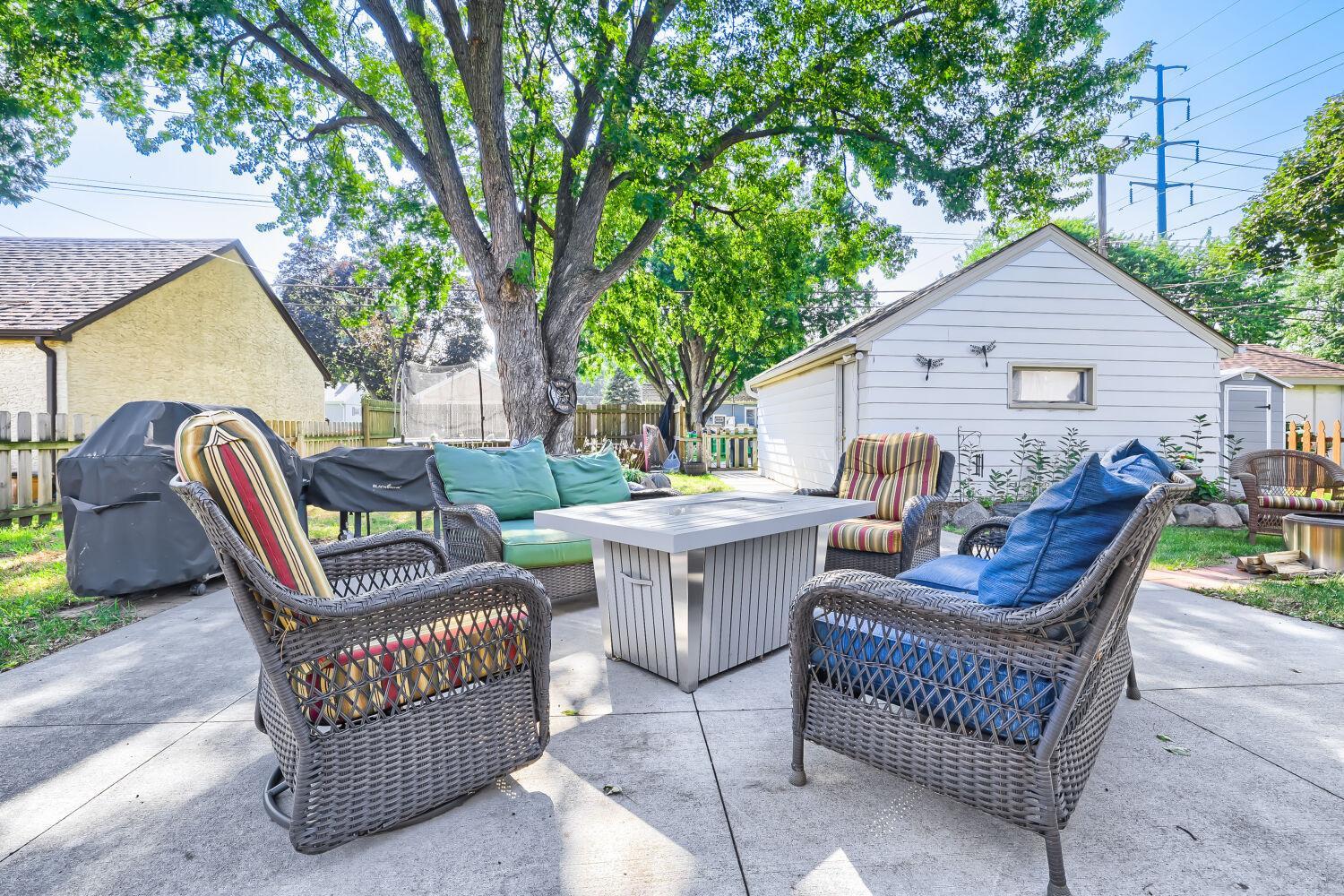 View of Residential at 824 6th Avenue, South Saint Paul MN 55075, South Saint Paul (25 of 28) - Mike Wilen | Minnesota Team Real Estate