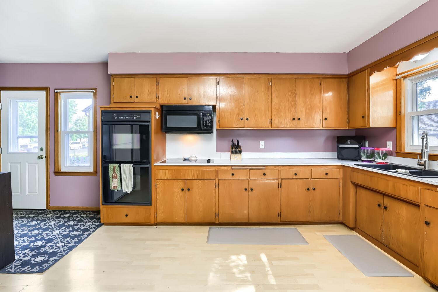 View of Residential at 824 6th Avenue, South Saint Paul MN 55075, South Saint Paul (7 of 28) - Mike Wilen | Minnesota Team Real Estate