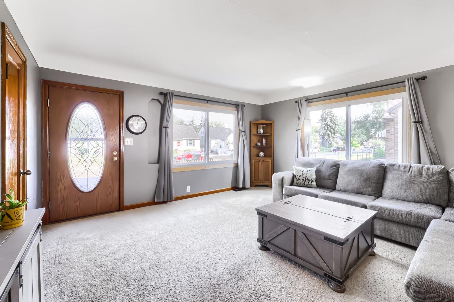 View of Residential at 824 6th Avenue, South Saint Paul MN 55075, South Saint Paul (4 of 28) - Mike Wilen | Minnesota Team Real Estate