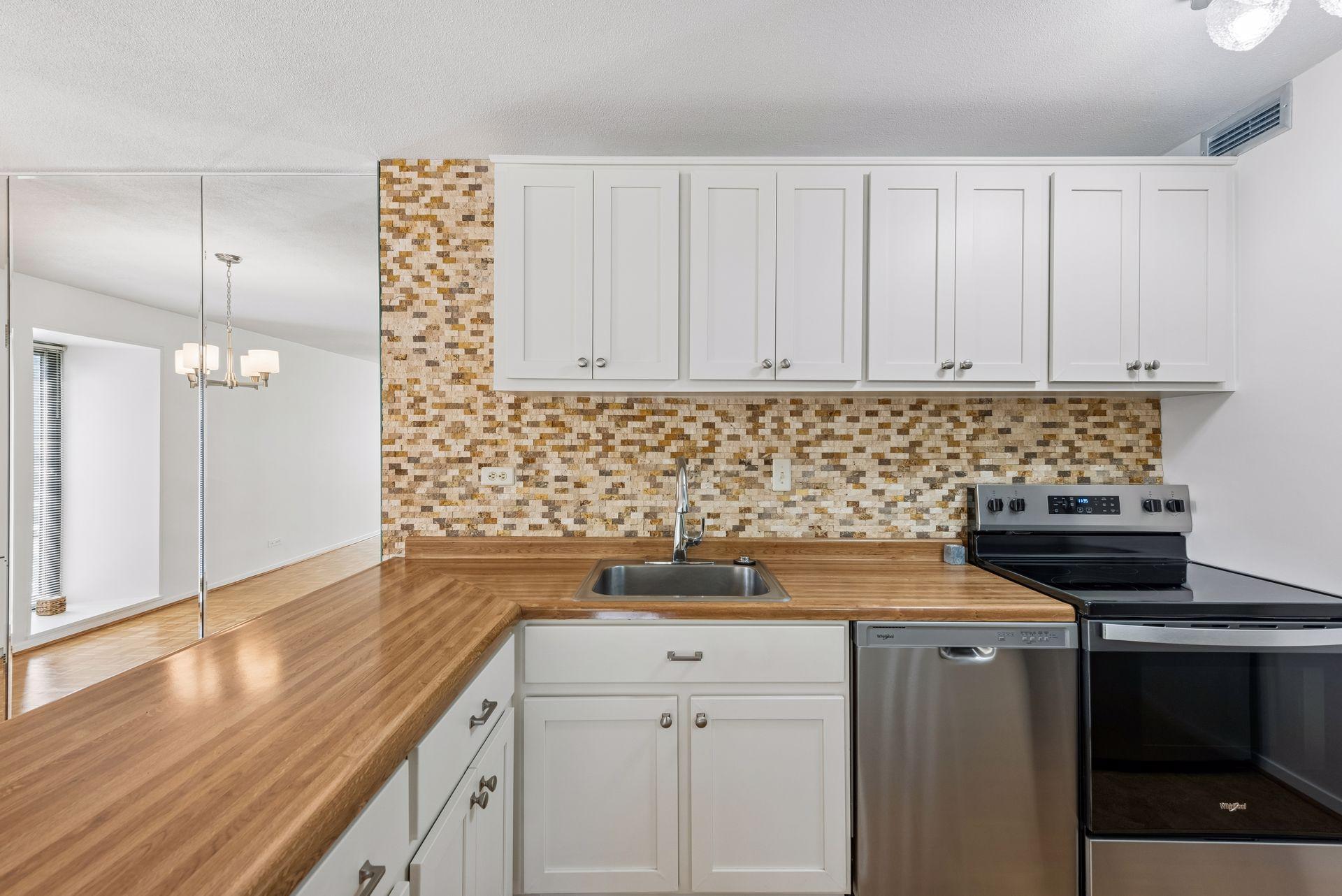 View of Residential at 19 1st Street #B202, Minneapolis MN 55401, Minneapolis (5 of 75) - Mike Wilen | Minnesota Team Real Estate