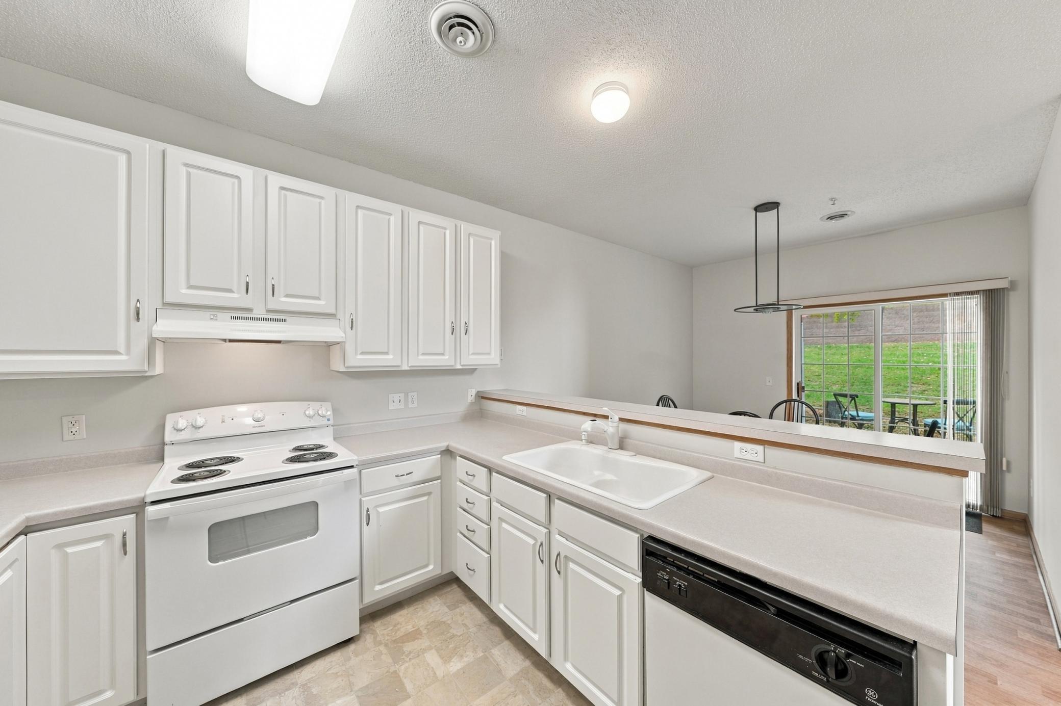 View of Residential at 556 Willoughby Way, Minnetonka MN 55305, Minnetonka (7 of 52) - Mike Wilen | Minnesota Team Real Estate