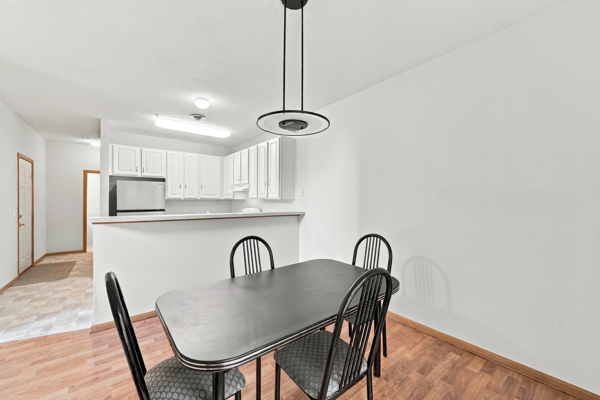 View of Residential at 556 Willoughby Way, Minnetonka MN 55305, Minnetonka (19 of 52) - Mike Wilen | Minnesota Team Real Estate