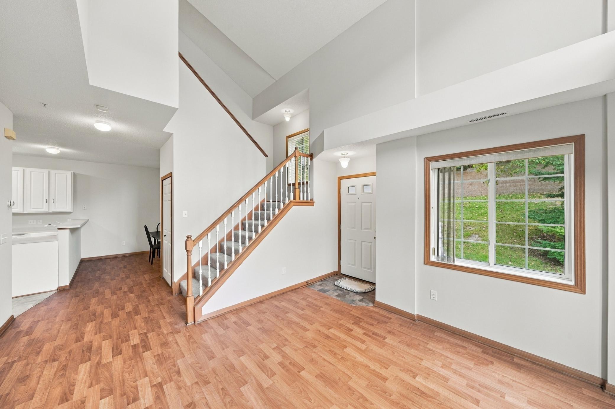 View of Residential at 556 Willoughby Way, Minnetonka MN 55305, Minnetonka (12 of 52) - Mike Wilen | Minnesota Team Real Estate