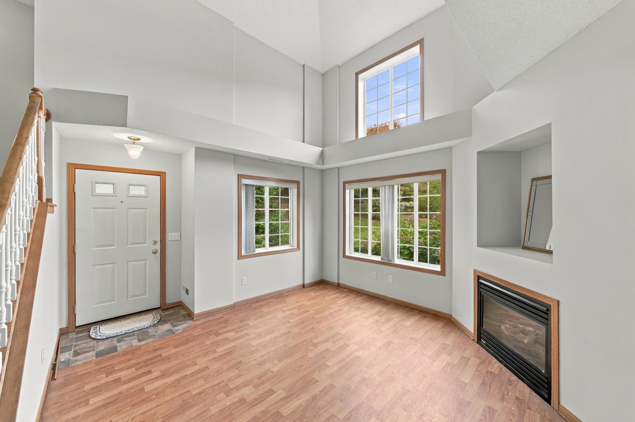 View of Residential at 556 Willoughby Way, Minnetonka MN 55305, Minnetonka (11 of 52) - Mike Wilen | Minnesota Team Real Estate