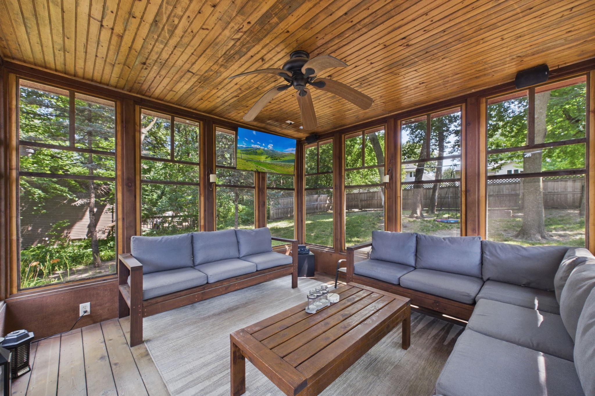 View of Residential at 30 B Street, Saint Paul MN 55106, Saint Paul (24 of 38) - Mike Wilen | Minnesota Team Real Estate