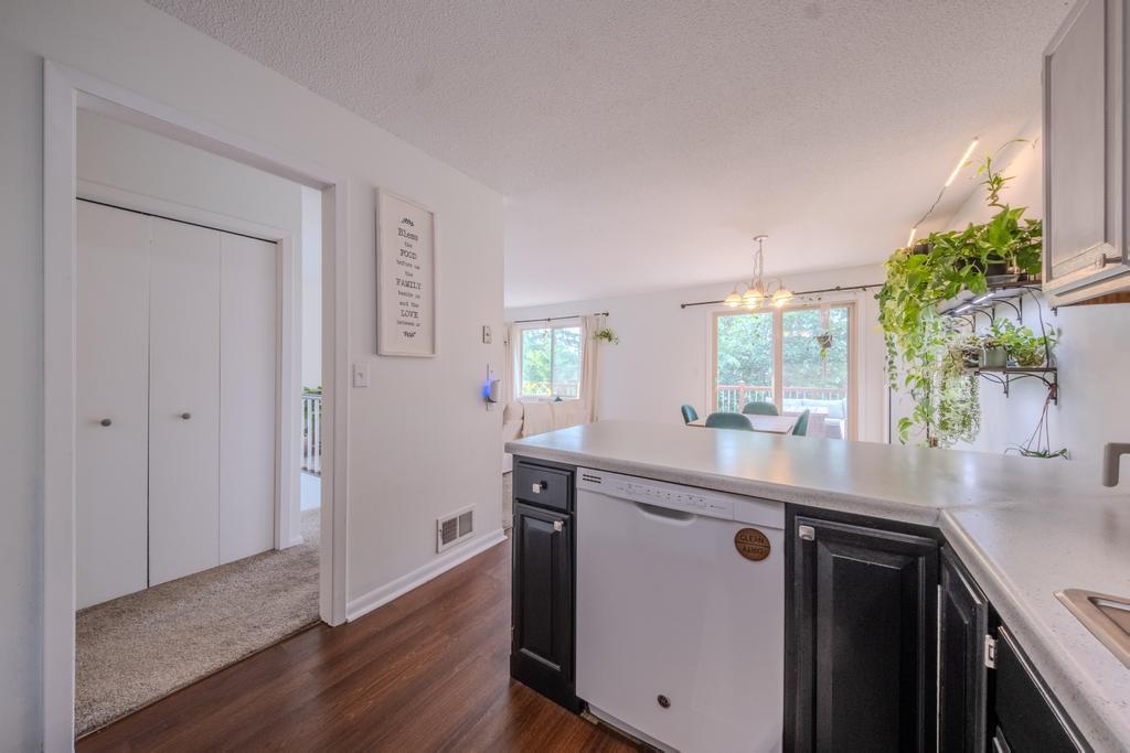 View of Residential at 2309 Amberwood Drive, Woodbury MN 55125, Woodbury (21 of 47) - Mike Wilen | Minnesota Team Real Estate
