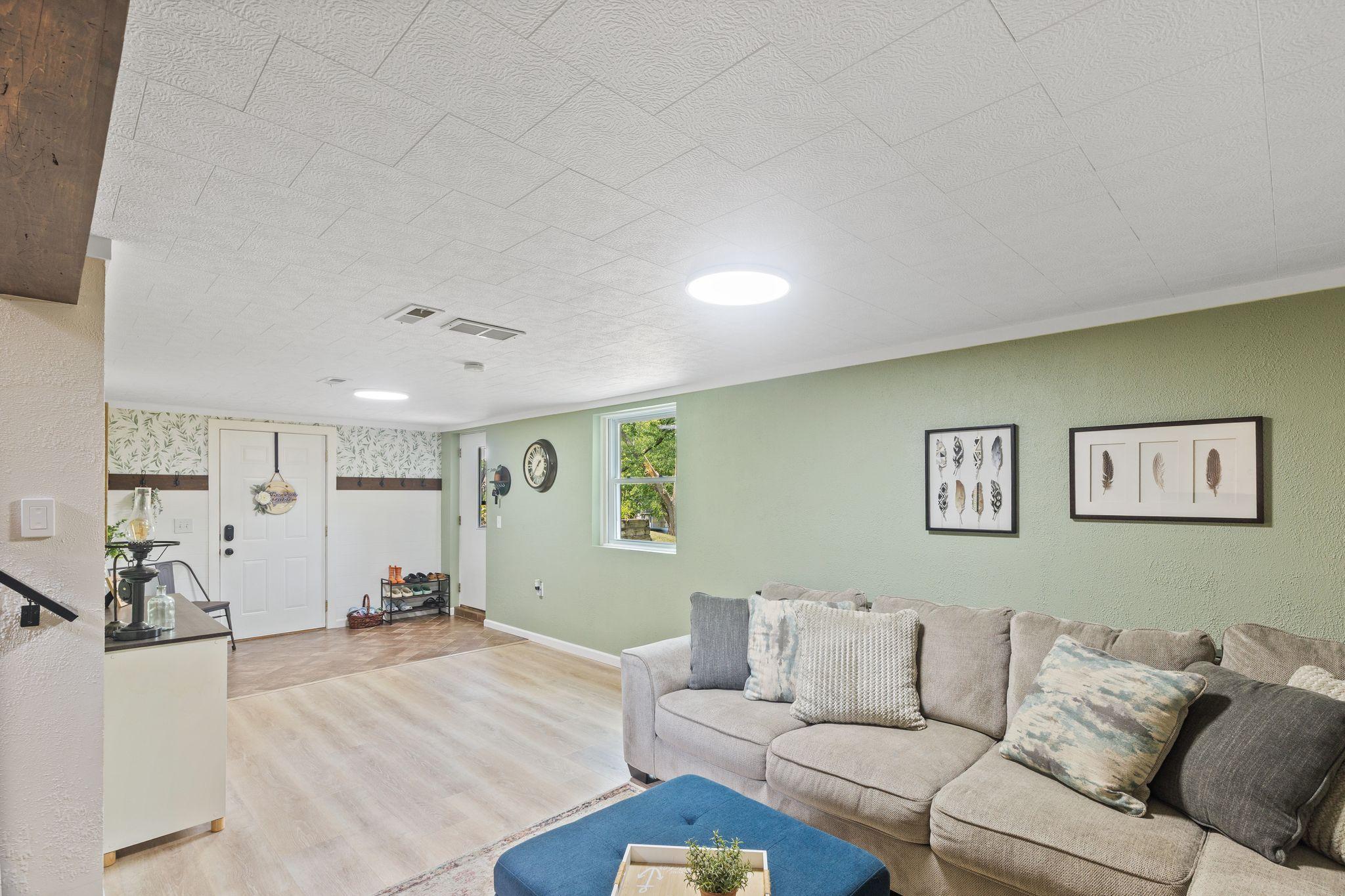 View of Residential at 1716 County Road C, Maplewood MN 55109, Maplewood (23 of 34) - Mike Wilen | Minnesota Team Real Estate