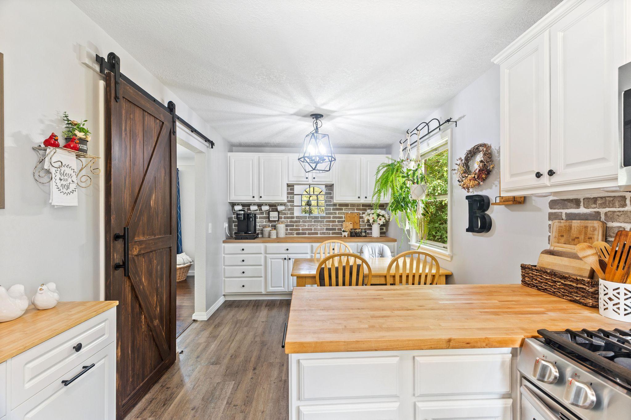 View of Residential at 1716 County Road C, Maplewood MN 55109, Maplewood (7 of 34) - Mike Wilen | Minnesota Team Real Estate