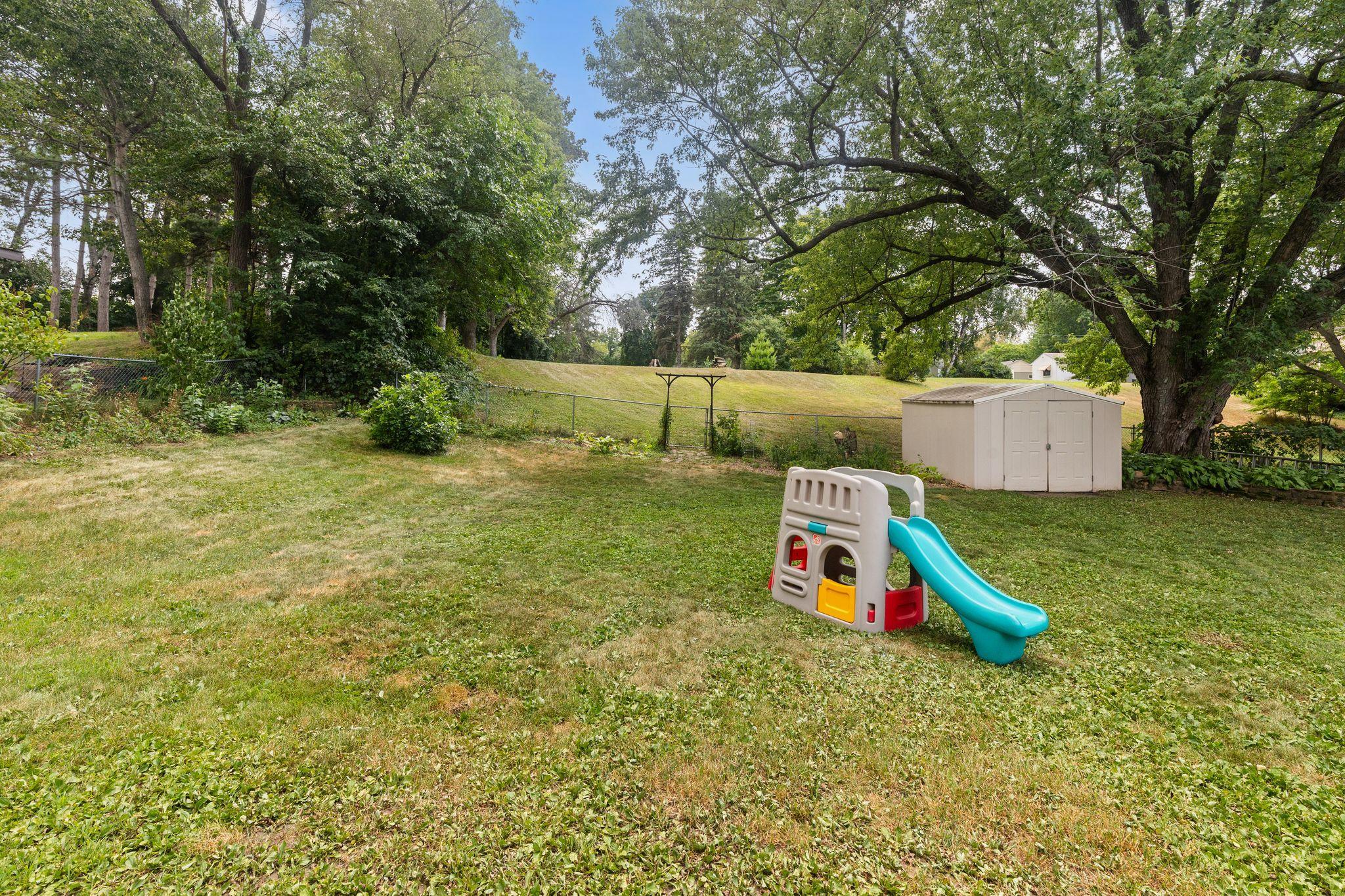View of Residential at 1716 County Road C, Maplewood MN 55109, Maplewood (31 of 34) - Mike Wilen | Minnesota Team Real Estate