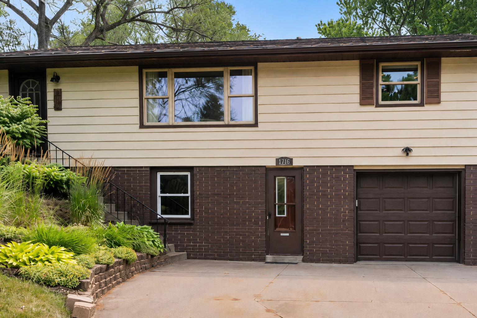 View of Residential at 1716 County Road C, Maplewood MN 55109, Maplewood (32 of 34) - Mike Wilen | Minnesota Team Real Estate