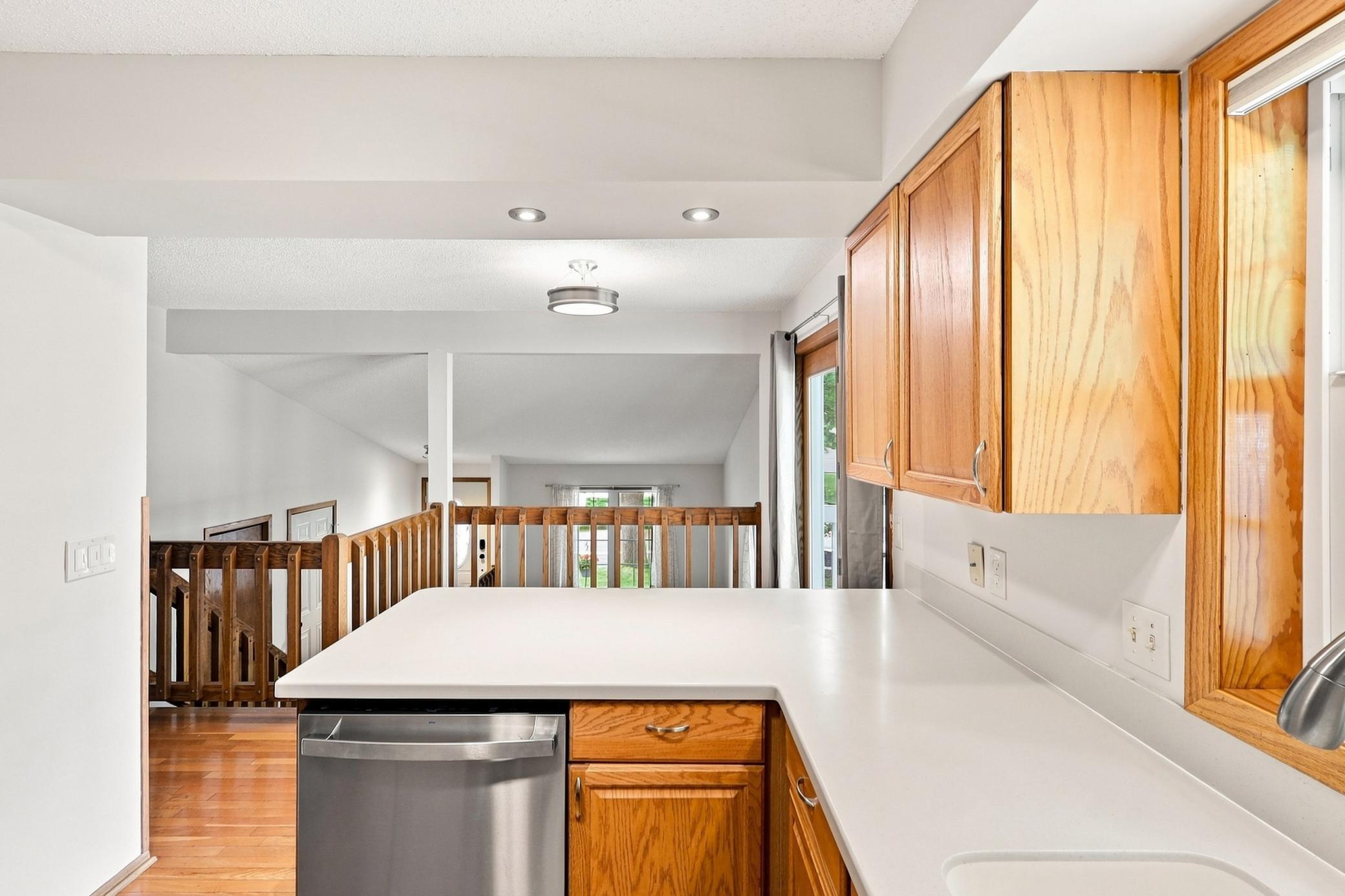 View of Residential at 6512 Gray Fox Curve, Chanhassen MN 55317, Chanhassen (9 of 36) - Mike Wilen | Minnesota Team Real Estate