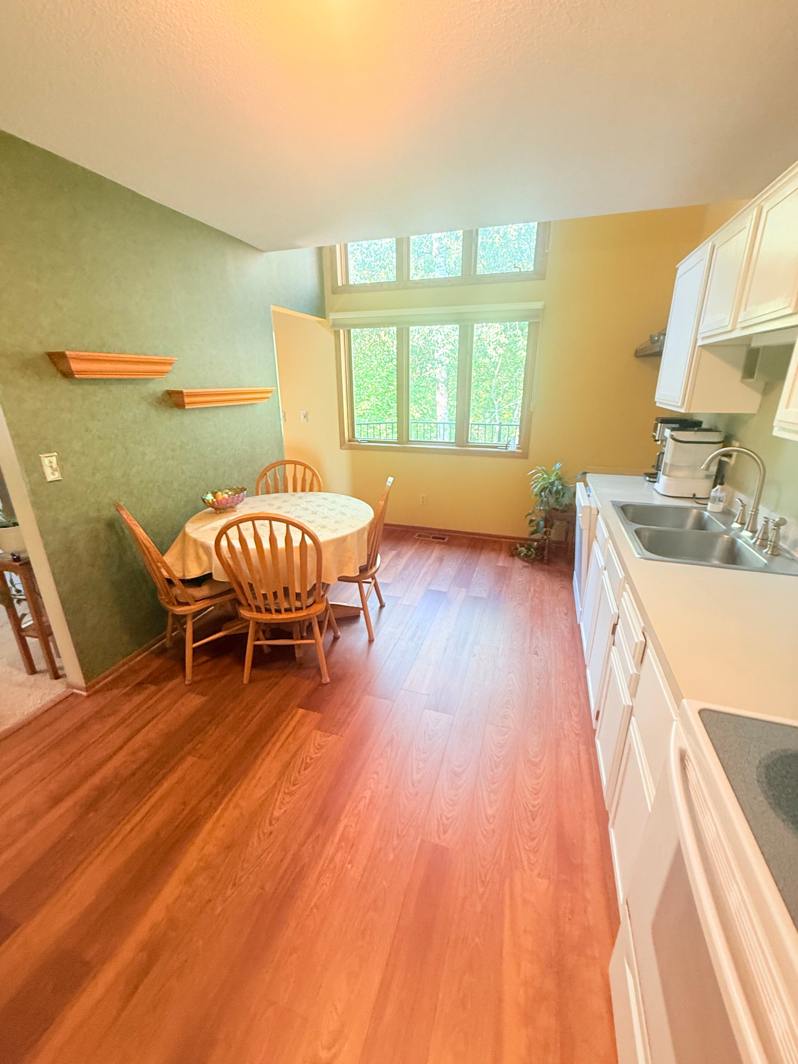 View of Residential at 679 Dorland Road, Maplewood MN 55119, Maplewood (5 of 29) - Mike Wilen | Minnesota Team Real Estate