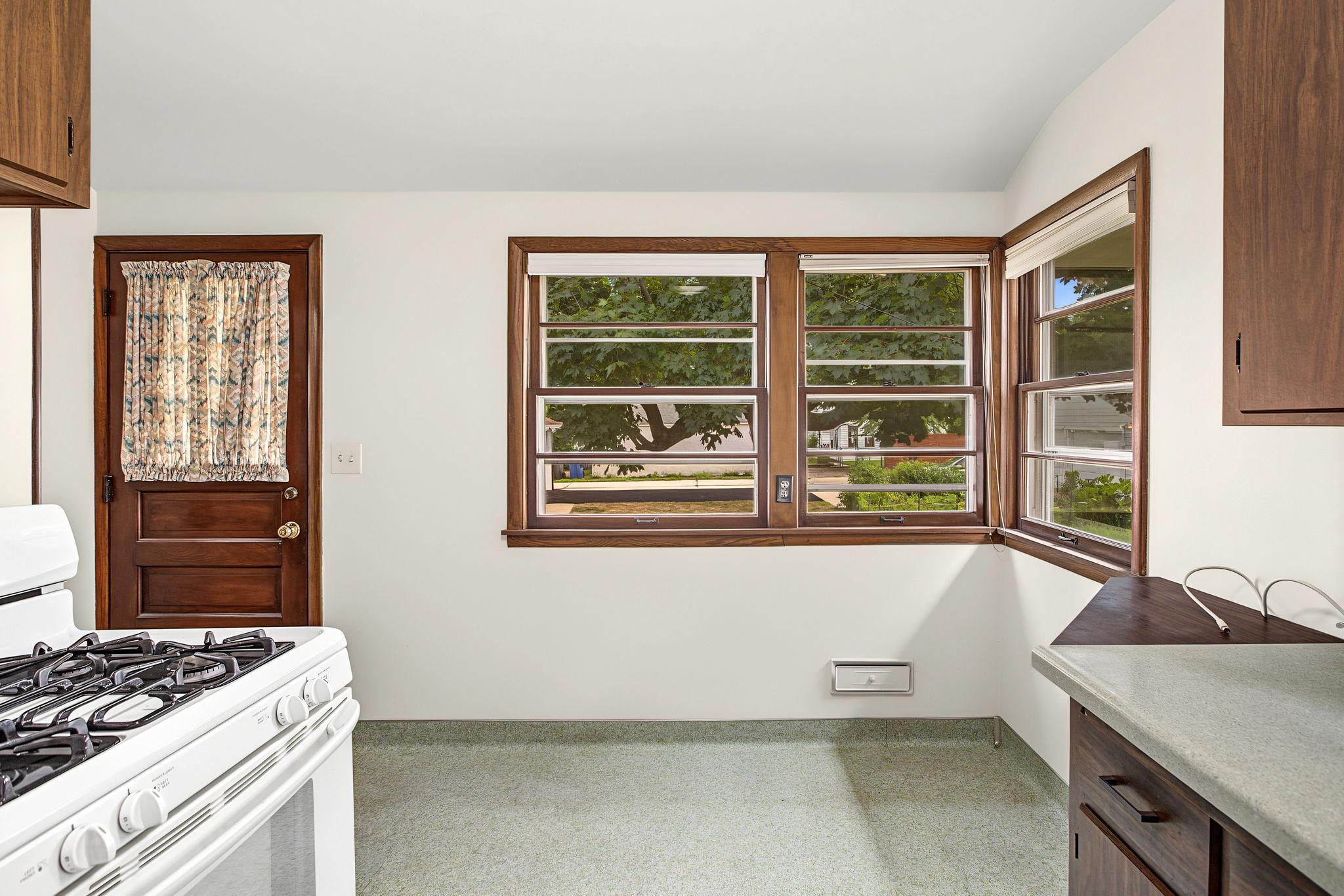 View of Residential at 4329 16th Avenue, Minneapolis MN 55407, Minneapolis (14 of 51) - Mike Wilen | Minnesota Team Real Estate