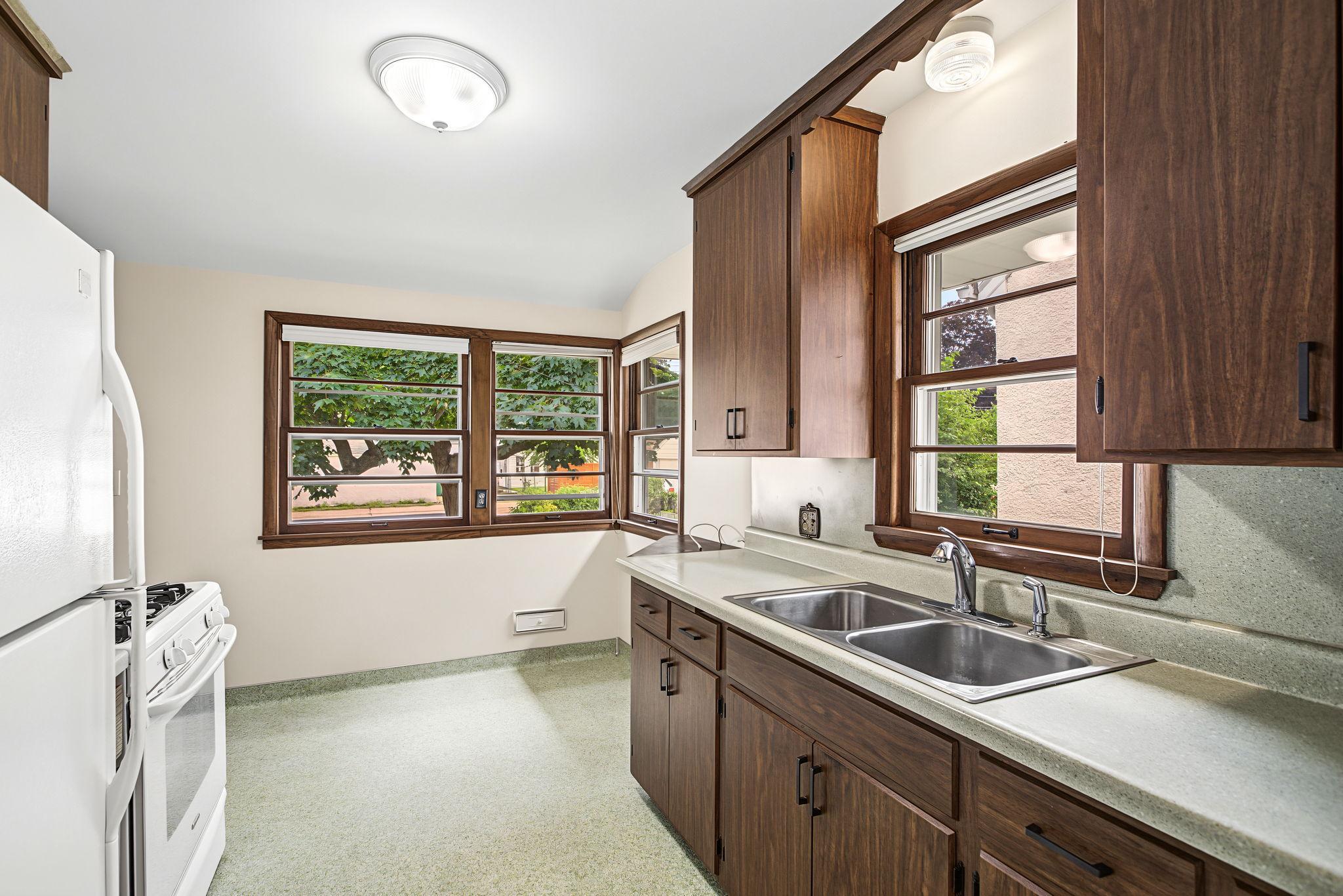 View of Residential at 4329 16th Avenue, Minneapolis MN 55407, Minneapolis (13 of 51) - Mike Wilen | Minnesota Team Real Estate