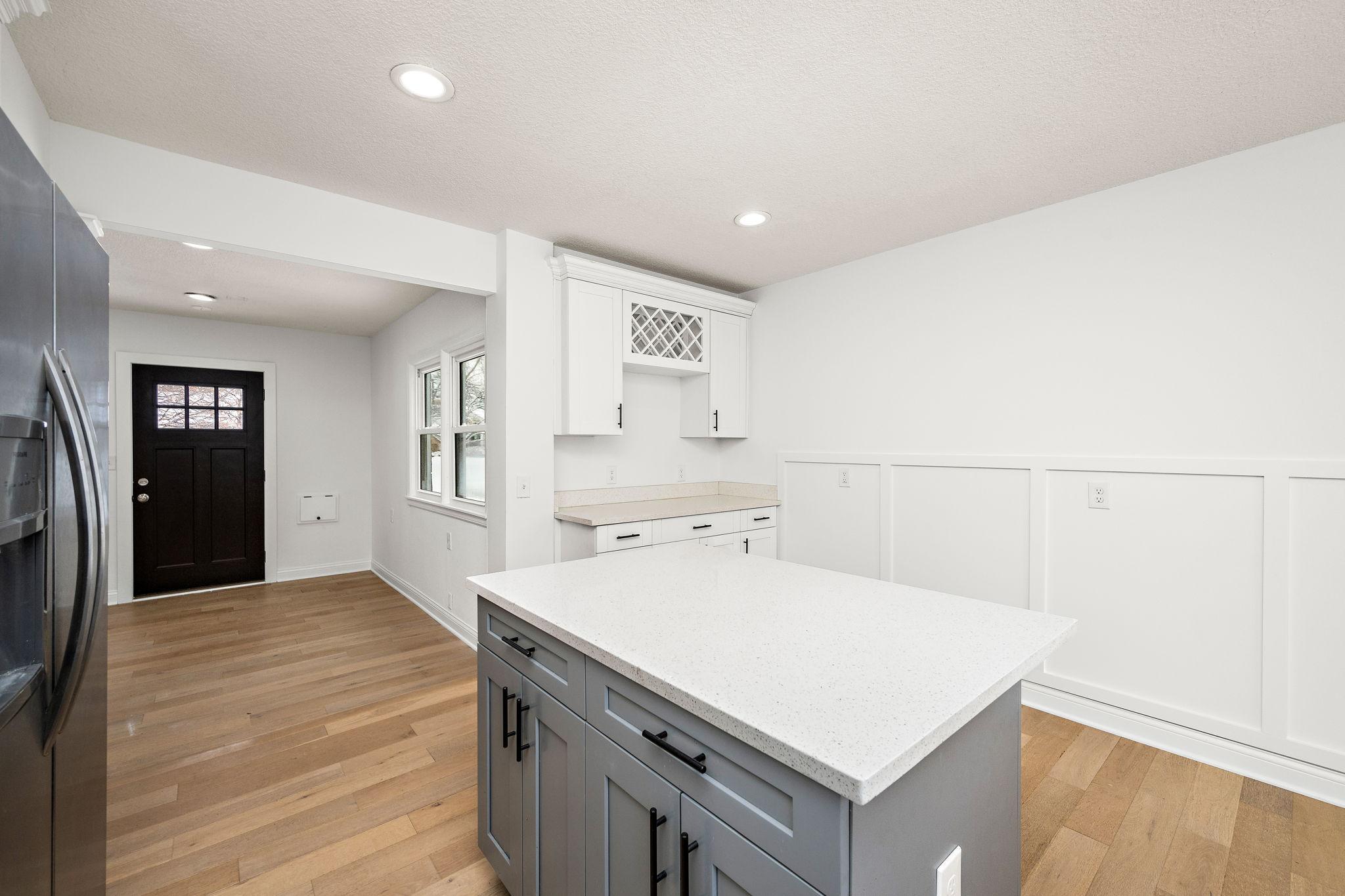 View of Residential at 1756 Saunders Avenue, Saint Paul MN 55116, Saint Paul (11 of 29) - Mike Wilen | Minnesota Team Real Estate