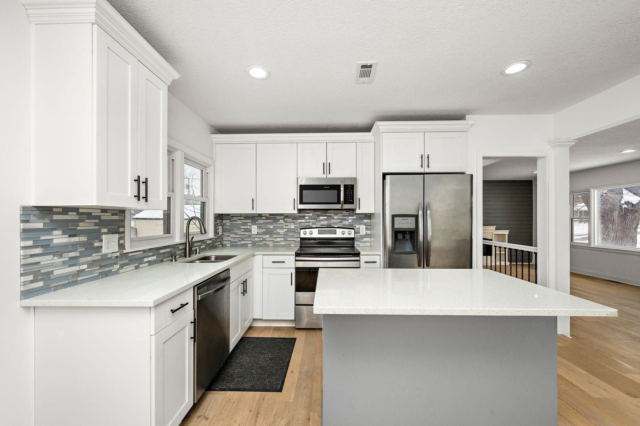 View of Residential at 1756 Saunders Avenue, Saint Paul MN 55116, Saint Paul (10 of 29) - Mike Wilen | Minnesota Team Real Estate
