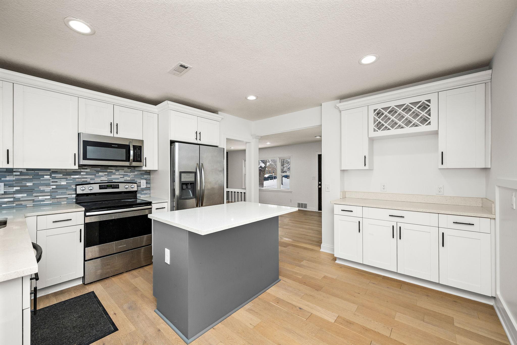 View of Residential at 1756 Saunders Avenue, Saint Paul MN 55116, Saint Paul (9 of 29) - Mike Wilen | Minnesota Team Real Estate