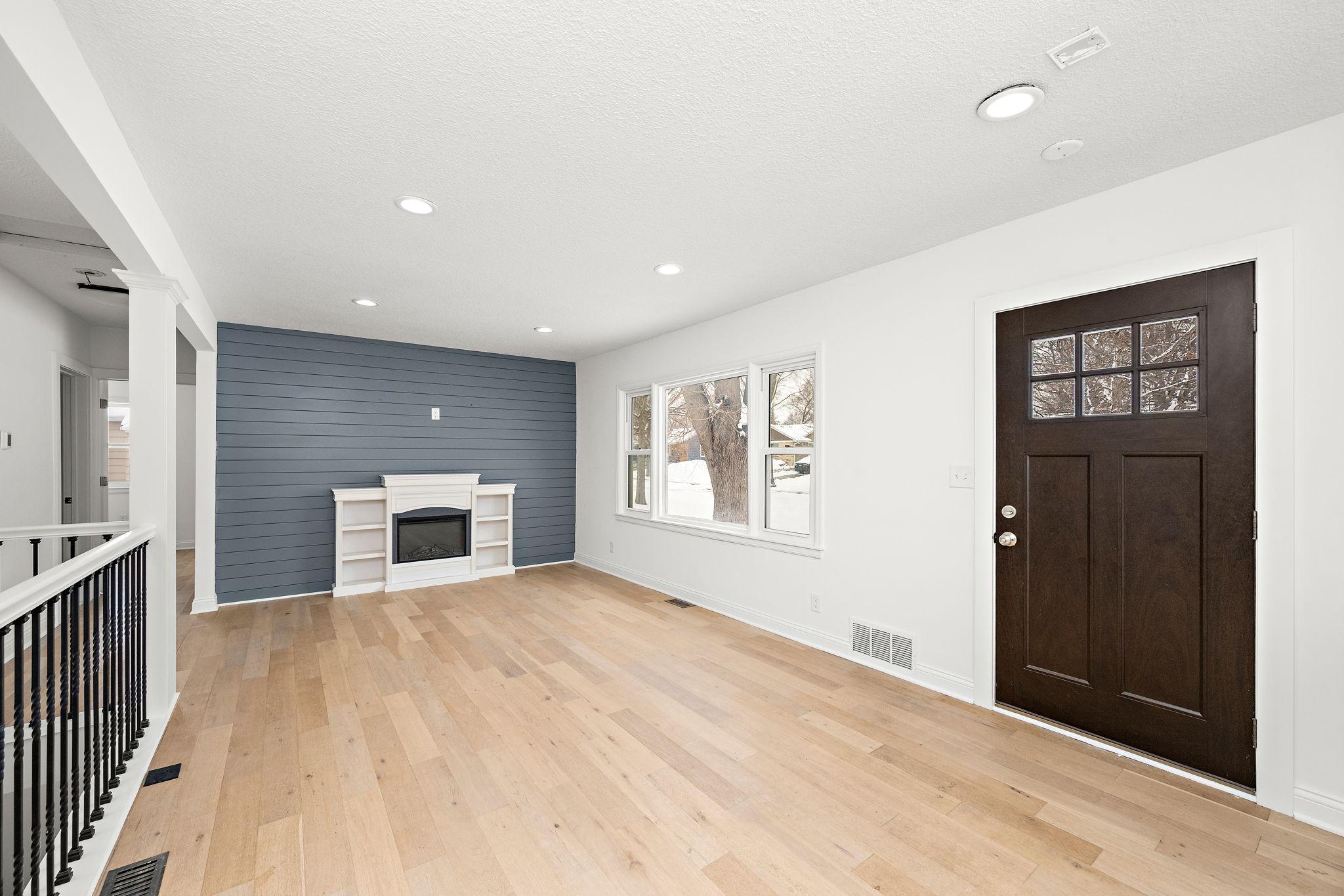 View of Residential at 1756 Saunders Avenue, Saint Paul MN 55116, Saint Paul (5 of 29) - Mike Wilen | Minnesota Team Real Estate