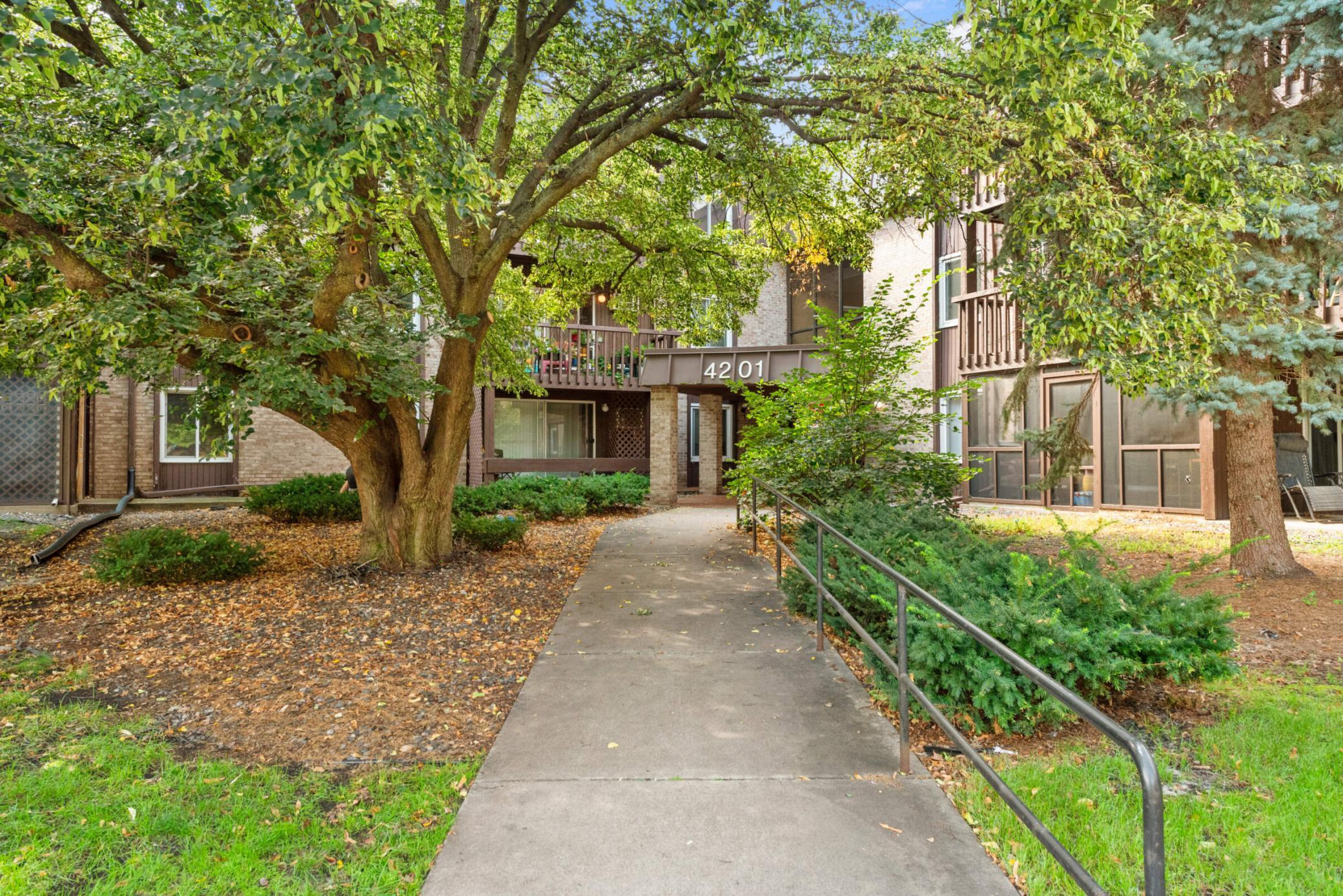 View of Residential at 4201 Lakeside Avenue #113, Brooklyn Center MN 55429, Brooklyn Center (5 of 35) - Mike Wilen | Minnesota Team Real Estate