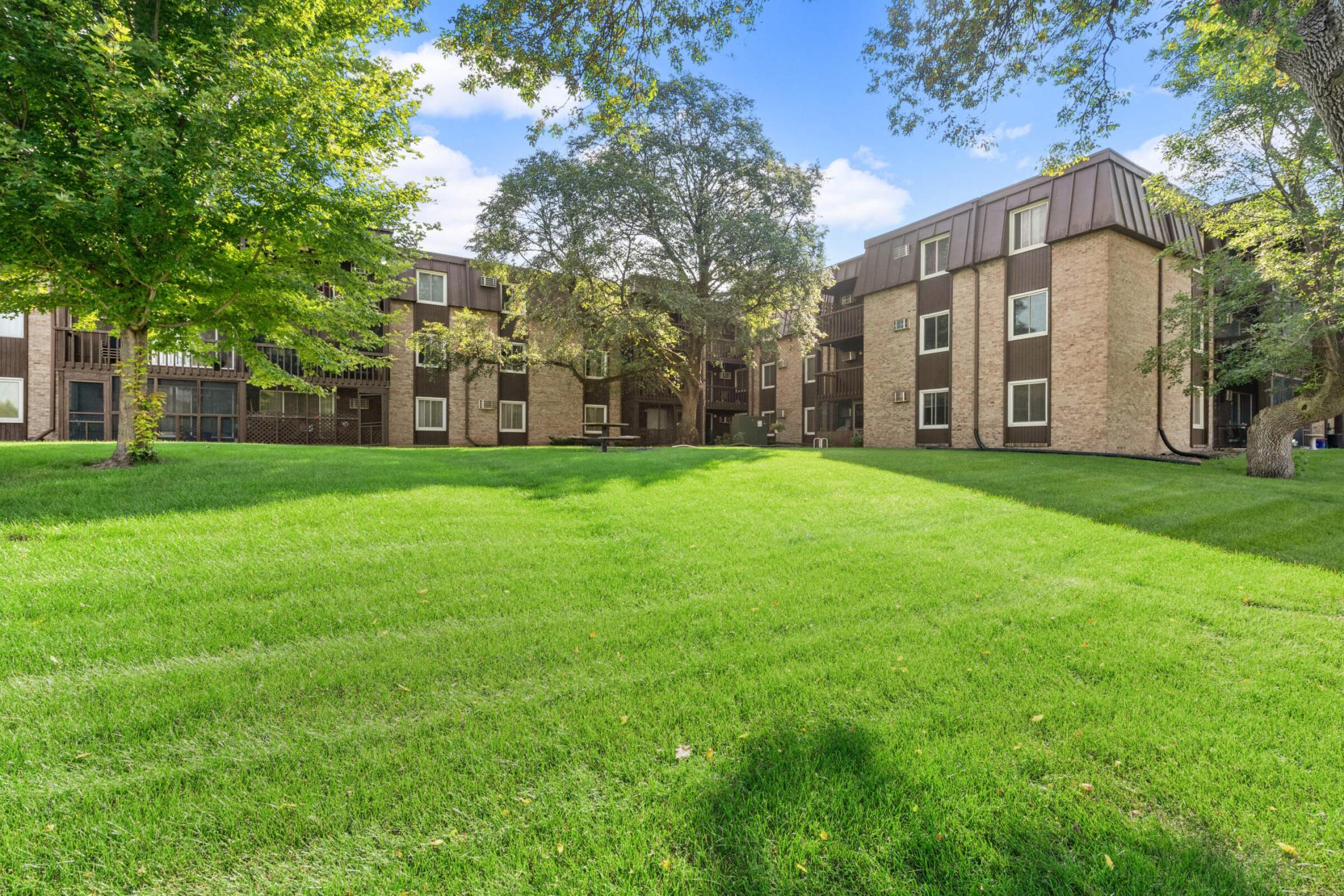View of Residential at 4201 Lakeside Avenue #113, Brooklyn Center MN 55429, Brooklyn Center (27 of 35) - Mike Wilen | Minnesota Team Real Estate