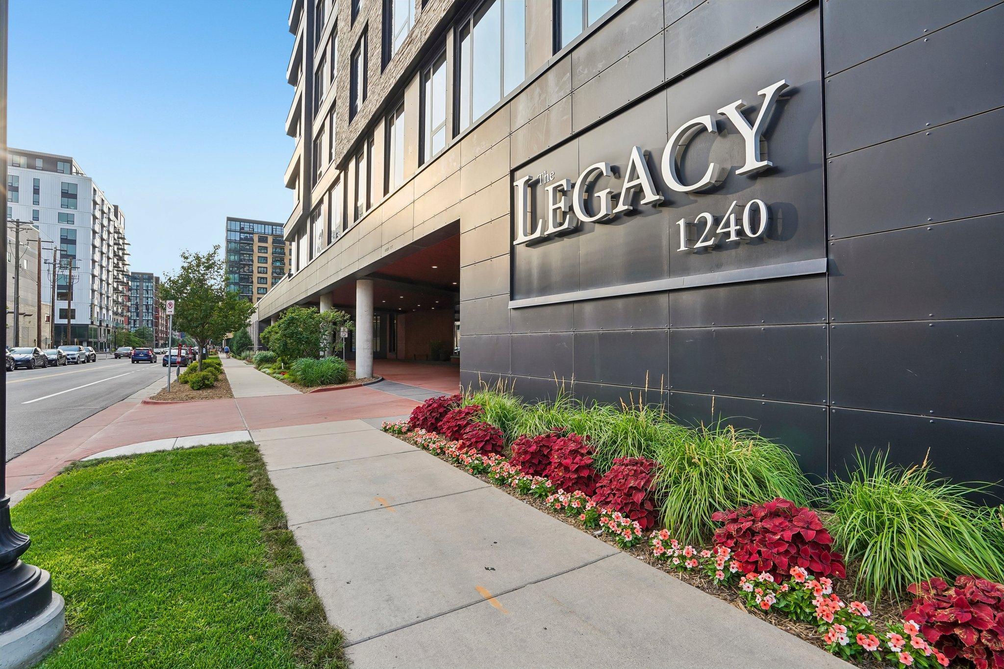 View of (CC) High Rise (4+ Levels) at 1240 2nd Street, Minneapolis - Mike Wilen | Minnesota Team Real Estate