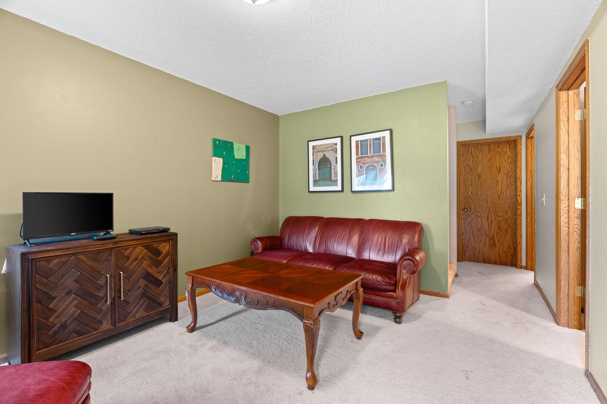 View of Residential at 14309 Bedford Drive, Eden Prairie MN 55346, Eden Prairie (24 of 31) - Mike Wilen | Minnesota Team Real Estate