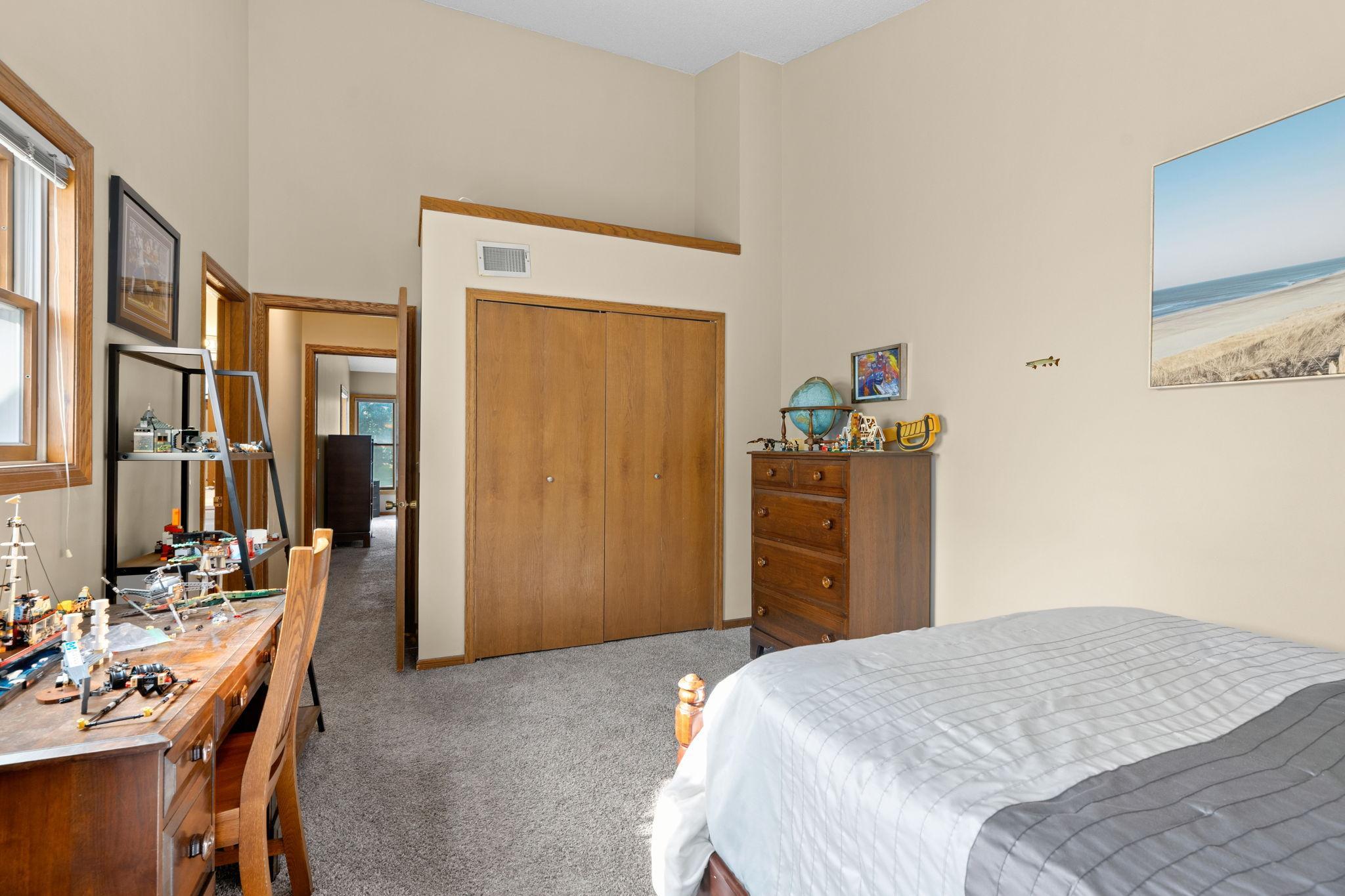 View of Residential at 14309 Bedford Drive, Eden Prairie MN 55346, Eden Prairie (14 of 31) - Mike Wilen | Minnesota Team Real Estate