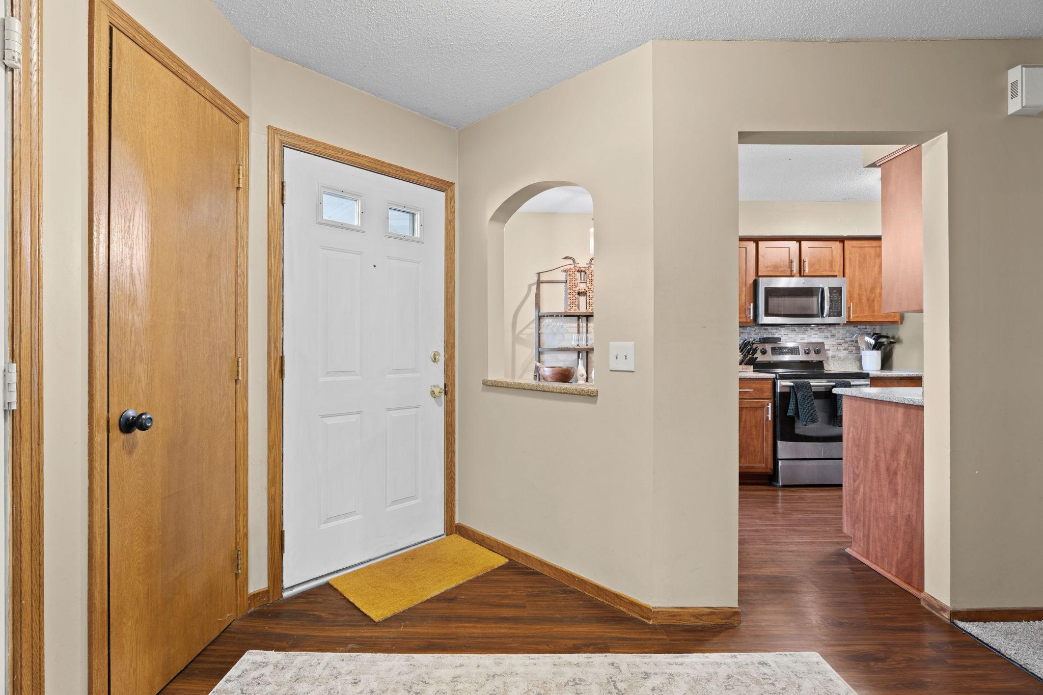 View of Residential at 14309 Bedford Drive, Eden Prairie MN 55346, Eden Prairie (2 of 31) - Mike Wilen | Minnesota Team Real Estate
