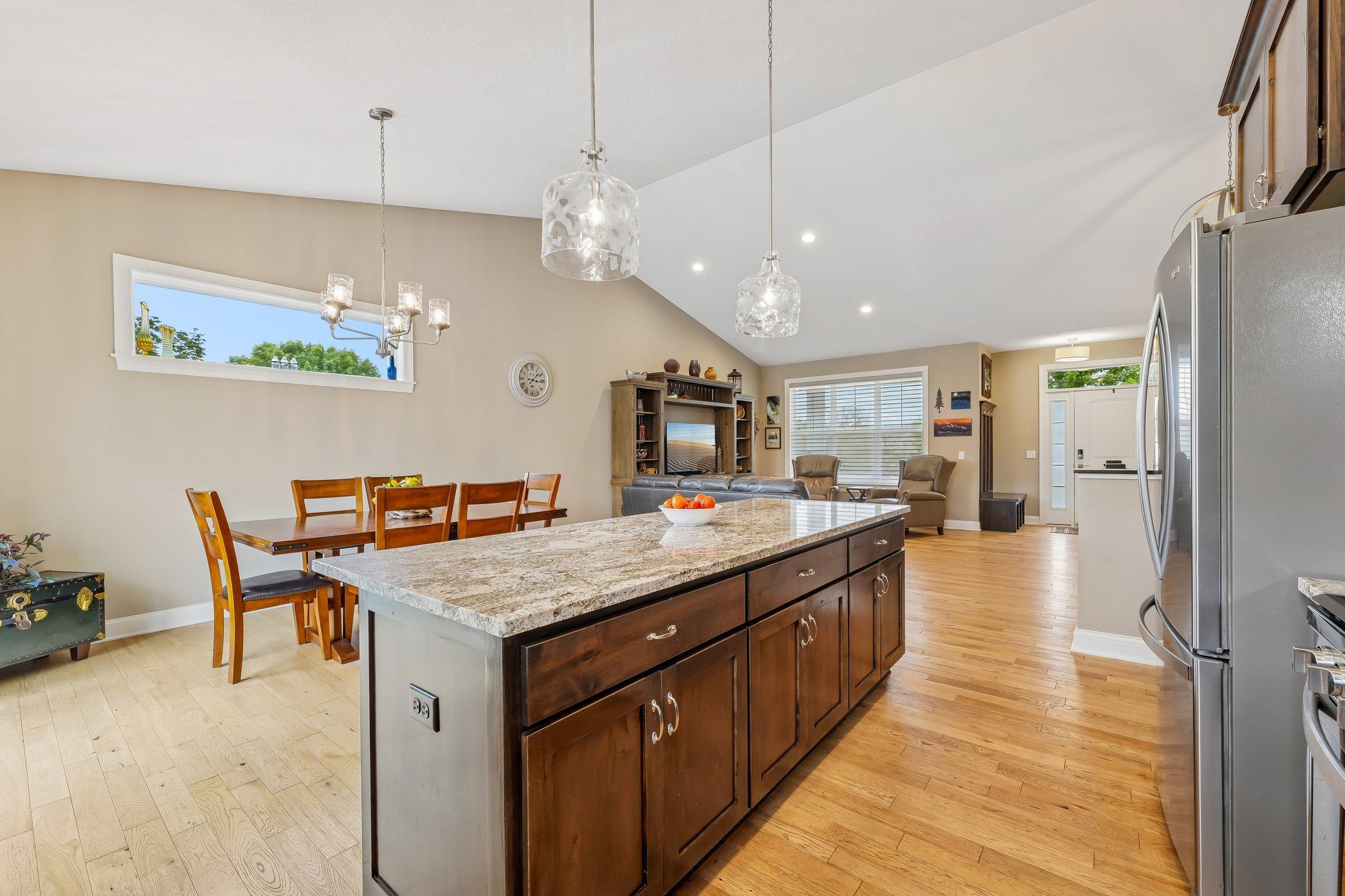 View of Residential at 17301 Eastwood Avenue, Lakeville MN 55044, Lakeville (28 of 76) - Mike Wilen | Minnesota Team Real Estate