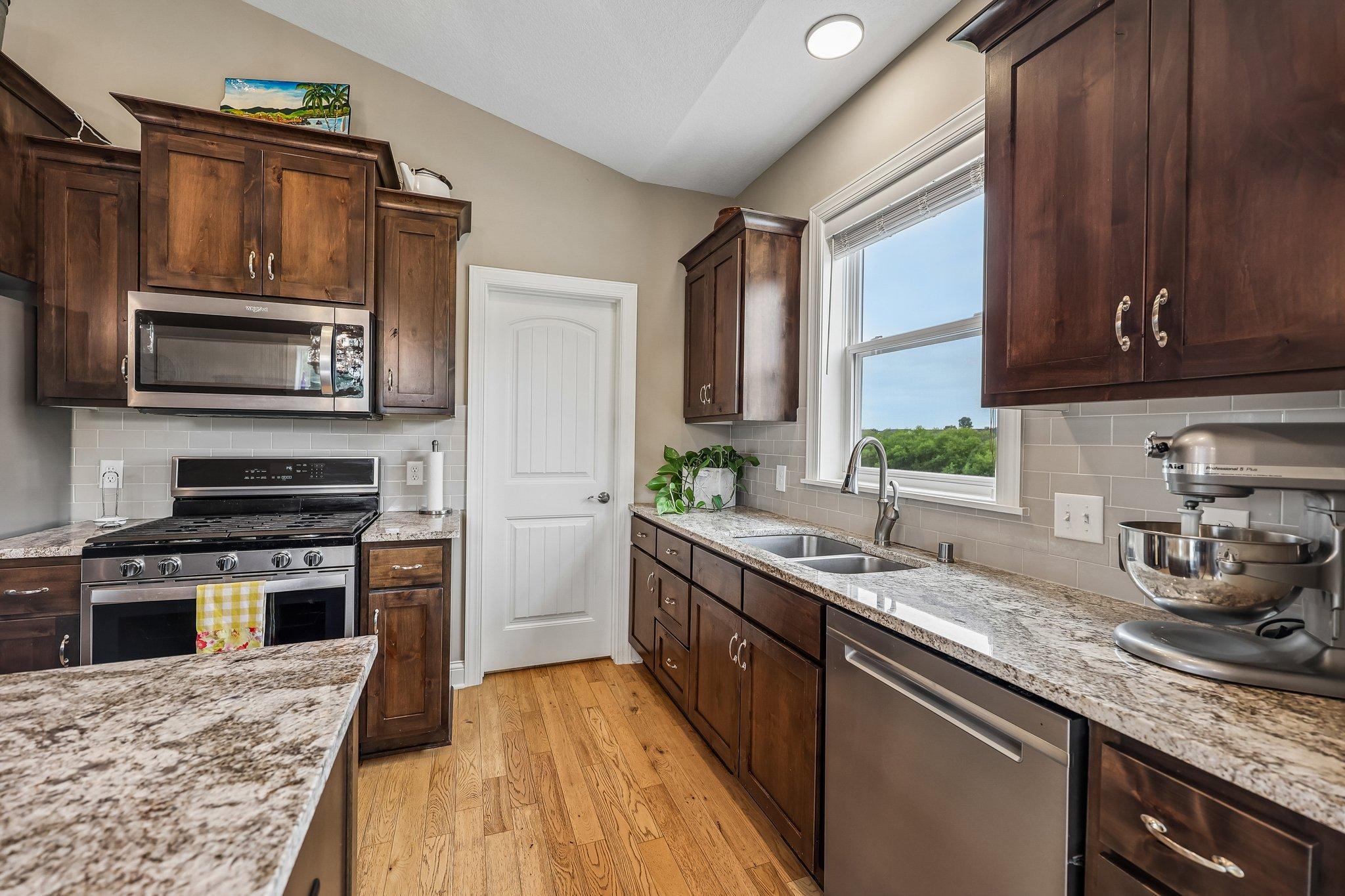 View of Residential at 17301 Eastwood Avenue, Lakeville MN 55044, Lakeville (23 of 76) - Mike Wilen | Minnesota Team Real Estate