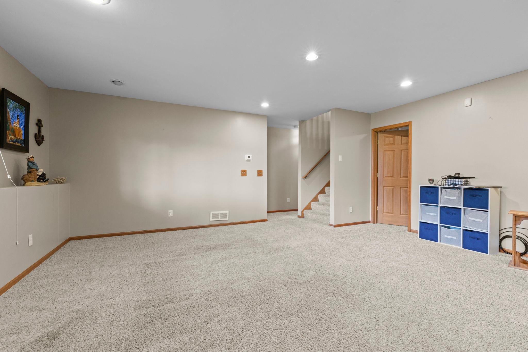 View of Residential at 6228 Creekview Lane, Brooklyn Park MN 55443, Brooklyn Park (47 of 79) - Mike Wilen | Minnesota Team Real Estate