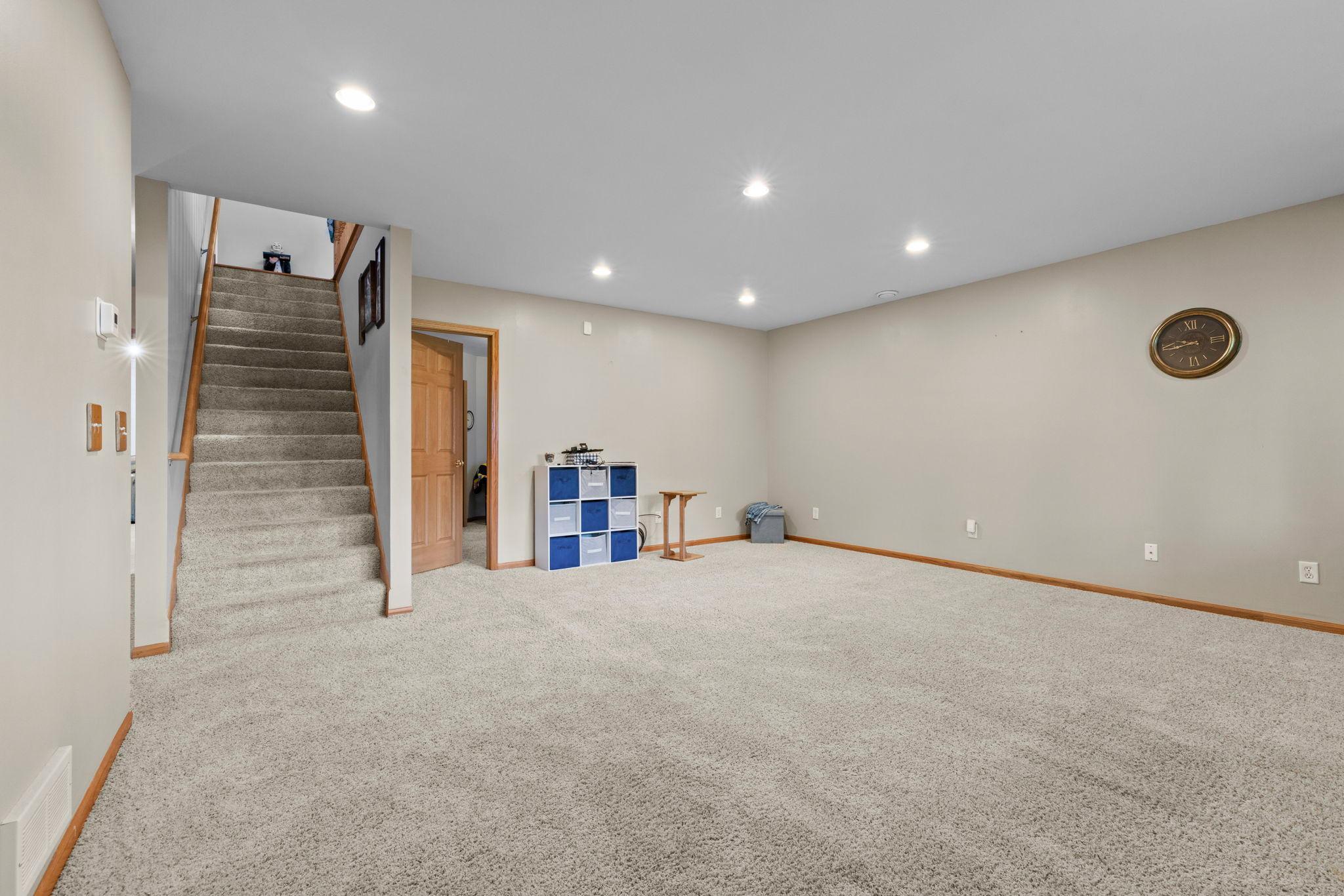 View of Residential at 6228 Creekview Lane, Brooklyn Park MN 55443, Brooklyn Park (46 of 79) - Mike Wilen | Minnesota Team Real Estate