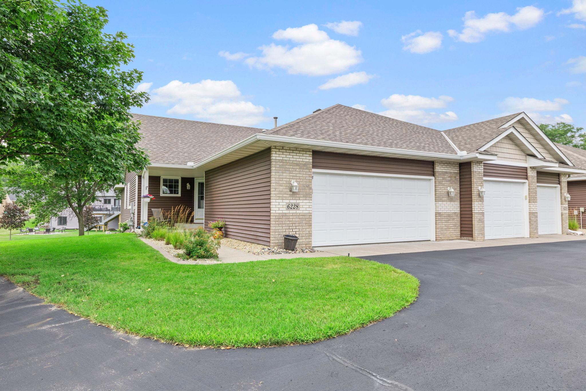 View of Residential at 6228 Creekview Lane, Brooklyn Park MN 55443, Brooklyn Park (8 of 79) - Mike Wilen | Minnesota Team Real Estate