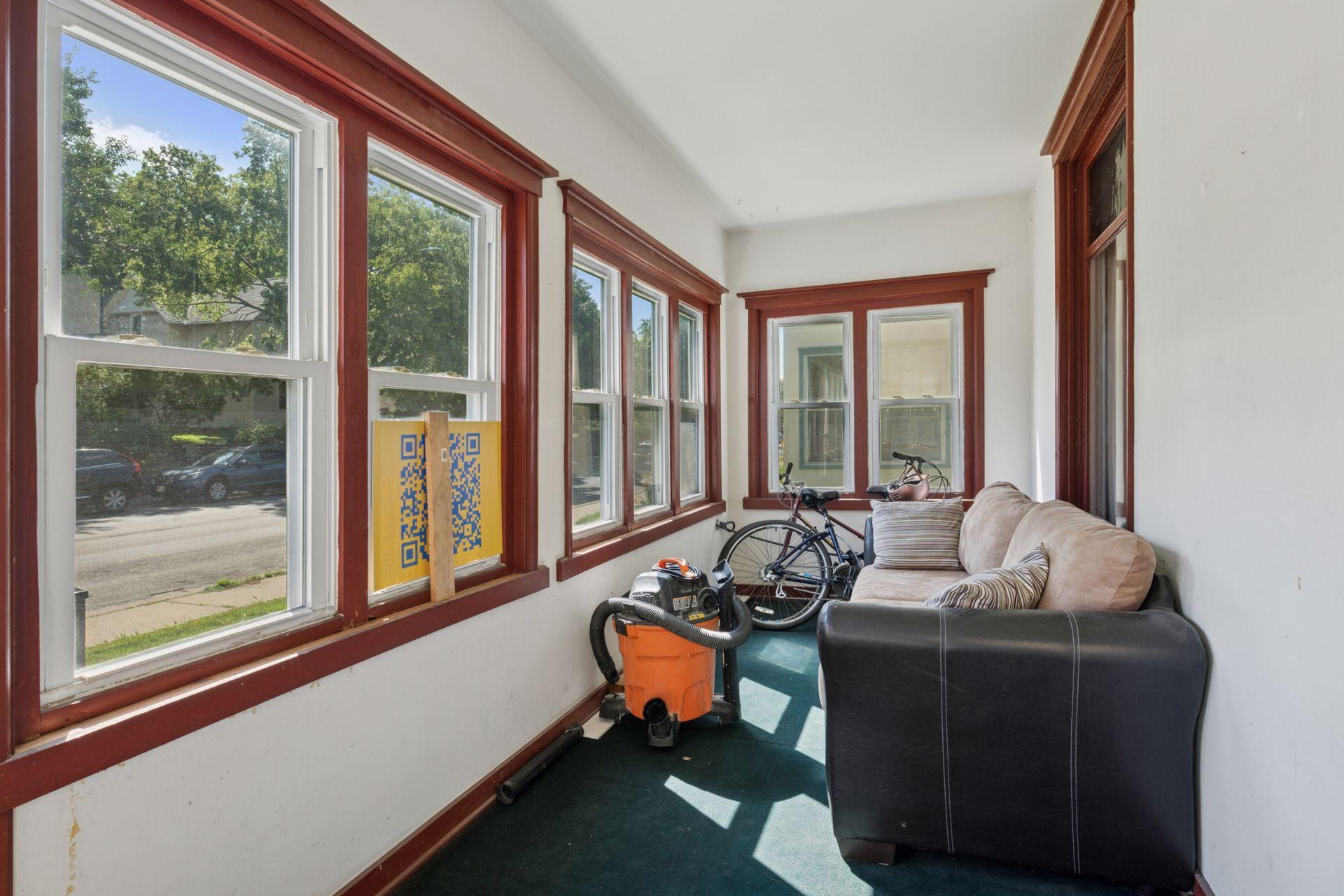 View of Residential Income at 1222 Washington Street, Minneapolis MN 55413, Minneapolis (19 of 48) - Mike Wilen | Minnesota Team Real Estate