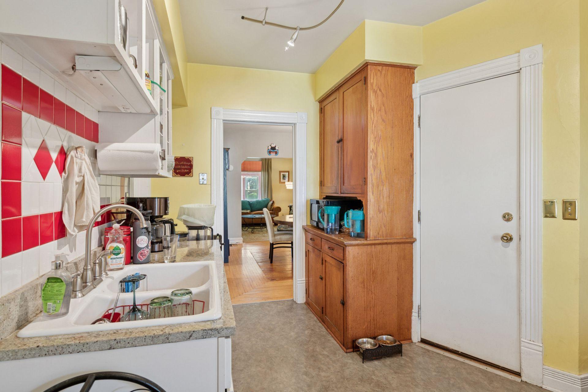 View of Residential Income at 1222 Washington Street, Minneapolis MN 55413, Minneapolis (12 of 48) - Mike Wilen | Minnesota Team Real Estate