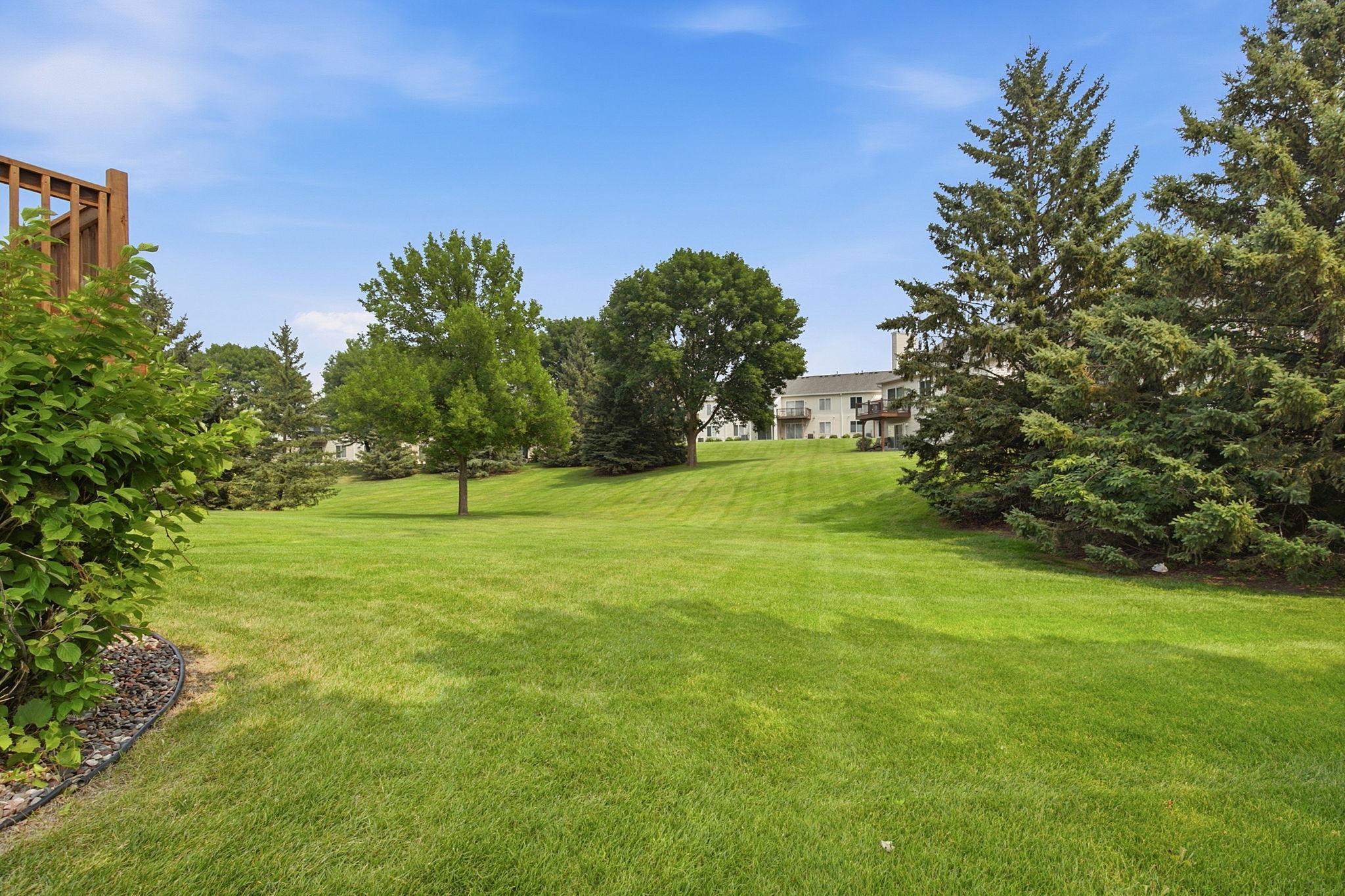 View of Residential at 9816 Zinnia Lane, Maple Grove MN 55369, Maple Grove (17 of 18) - Mike Wilen | Minnesota Team Real Estate