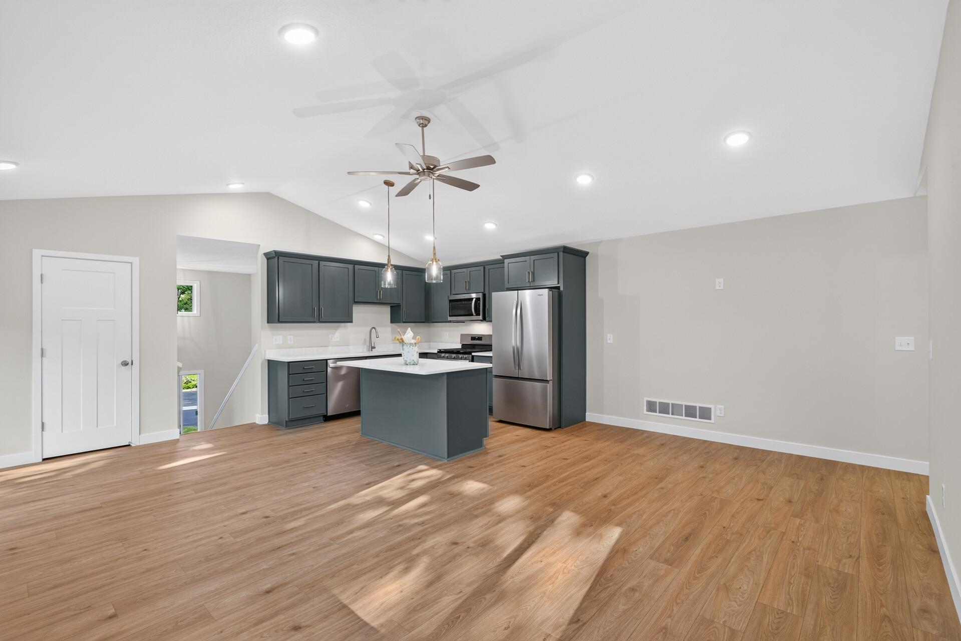 View of Residential at 5832 Perry Avenue, Crystal MN 55429, Crystal (16 of 30) - Mike Wilen | Minnesota Team Real Estate