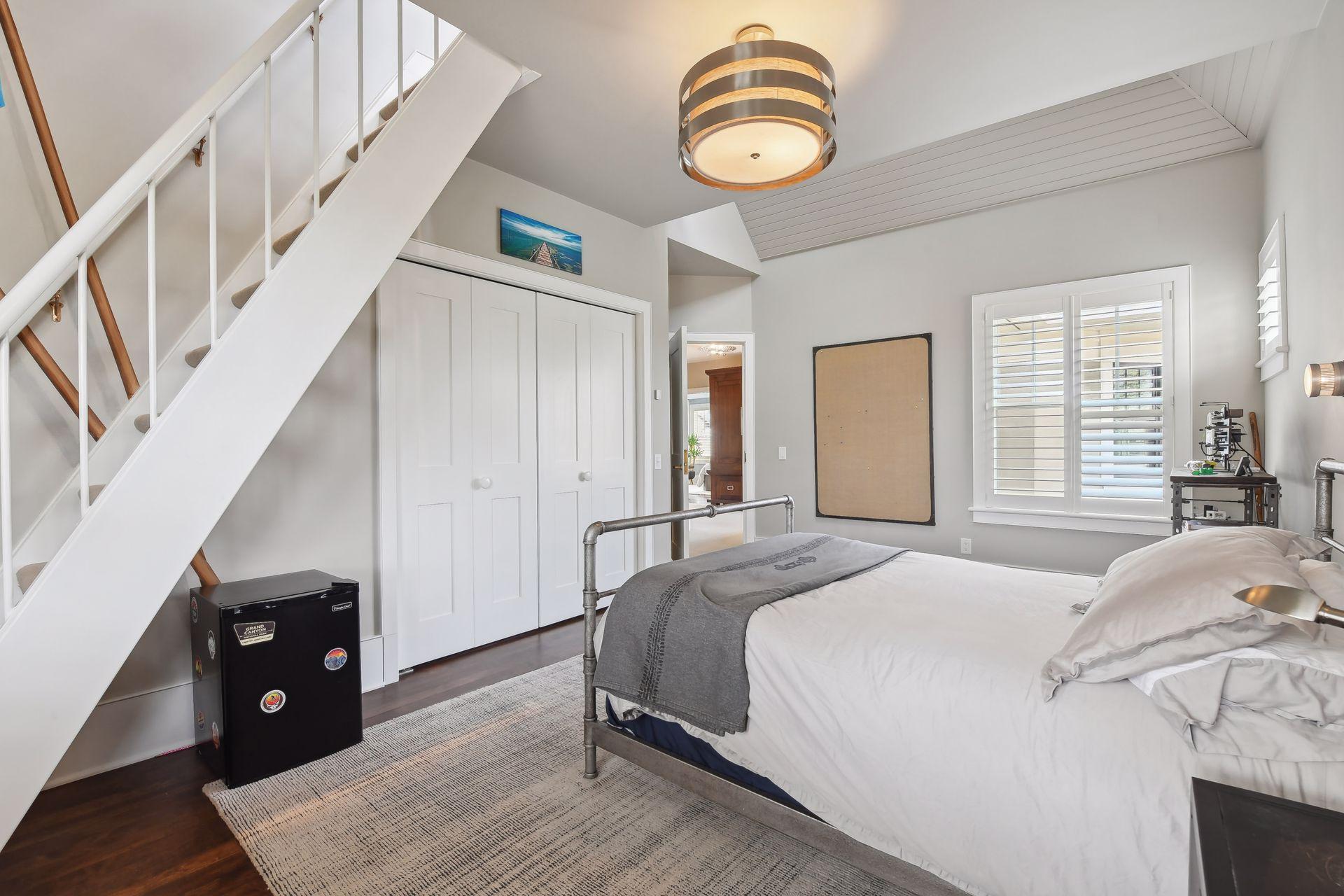View of Residential at 4224 Fremont Avenue, Minneapolis MN 55409, Minneapolis (43 of 77) - Mike Wilen | Minnesota Team Real Estate