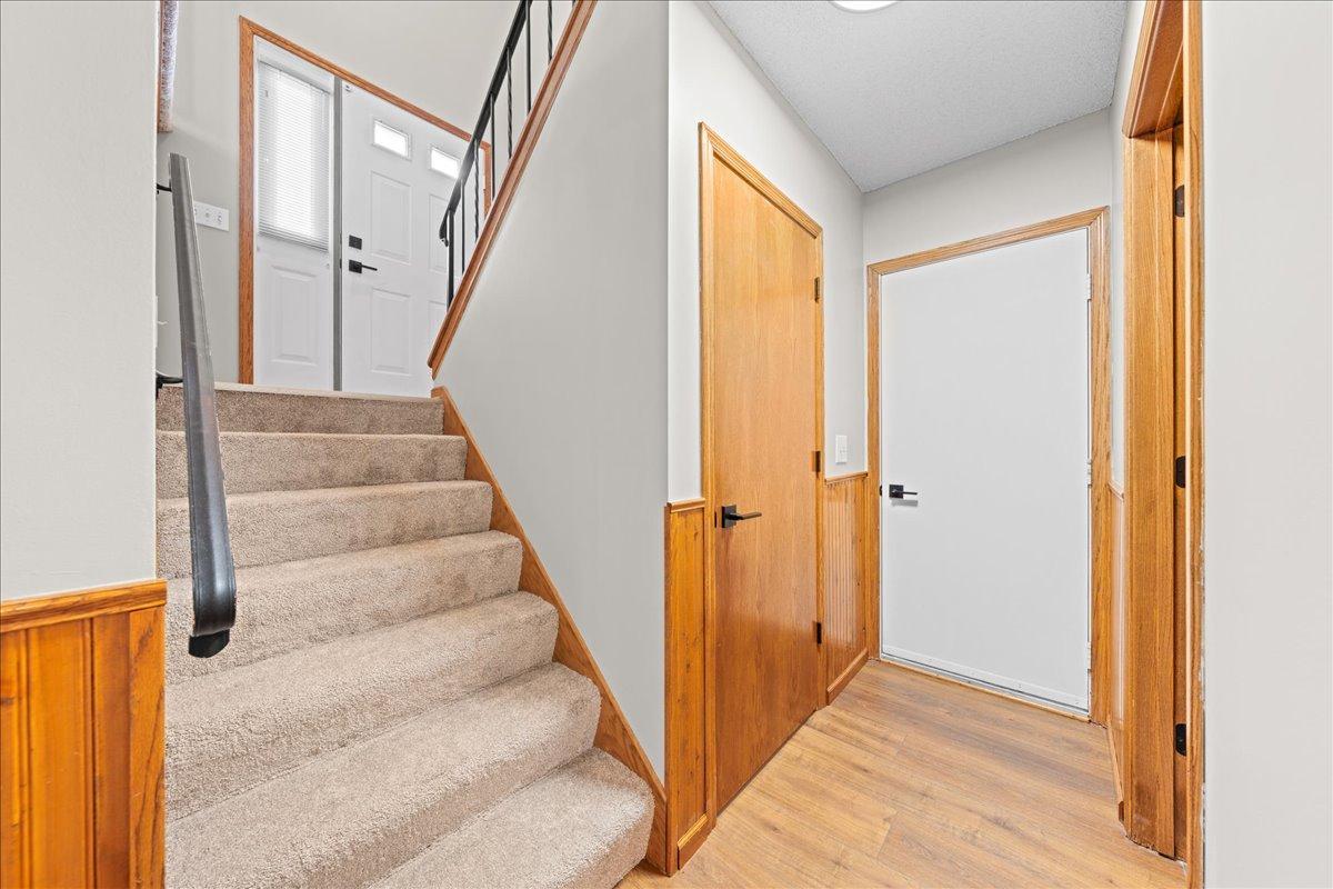 View of Residential at 7647 Afton Court, Woodbury MN 55125, Woodbury (26 of 42) - Mike Wilen | Minnesota Team Real Estate