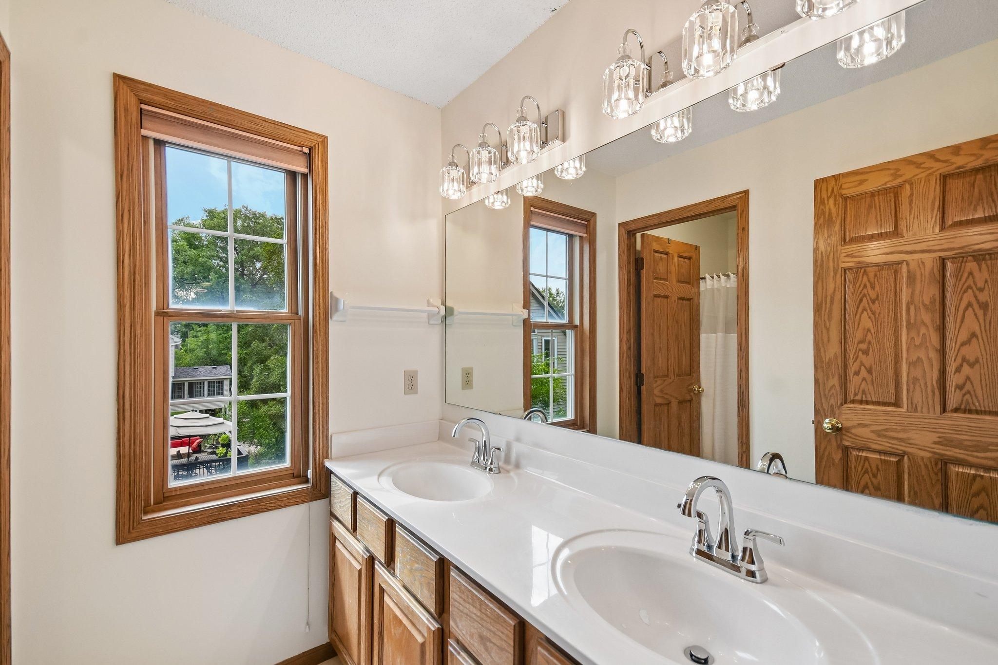 View of Residential at 503 Abbey Way, Mendota Heights MN 55120, Mendota Heights (29 of 58) - Mike Wilen | Minnesota Team Real Estate