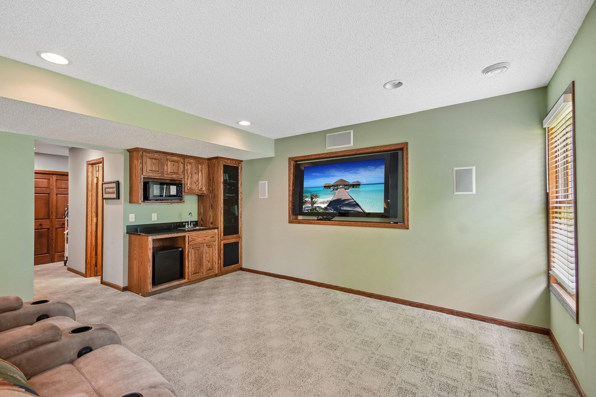 View of Residential at 503 Abbey Way, Mendota Heights MN 55120, Mendota Heights (45 of 58) - Mike Wilen | Minnesota Team Real Estate