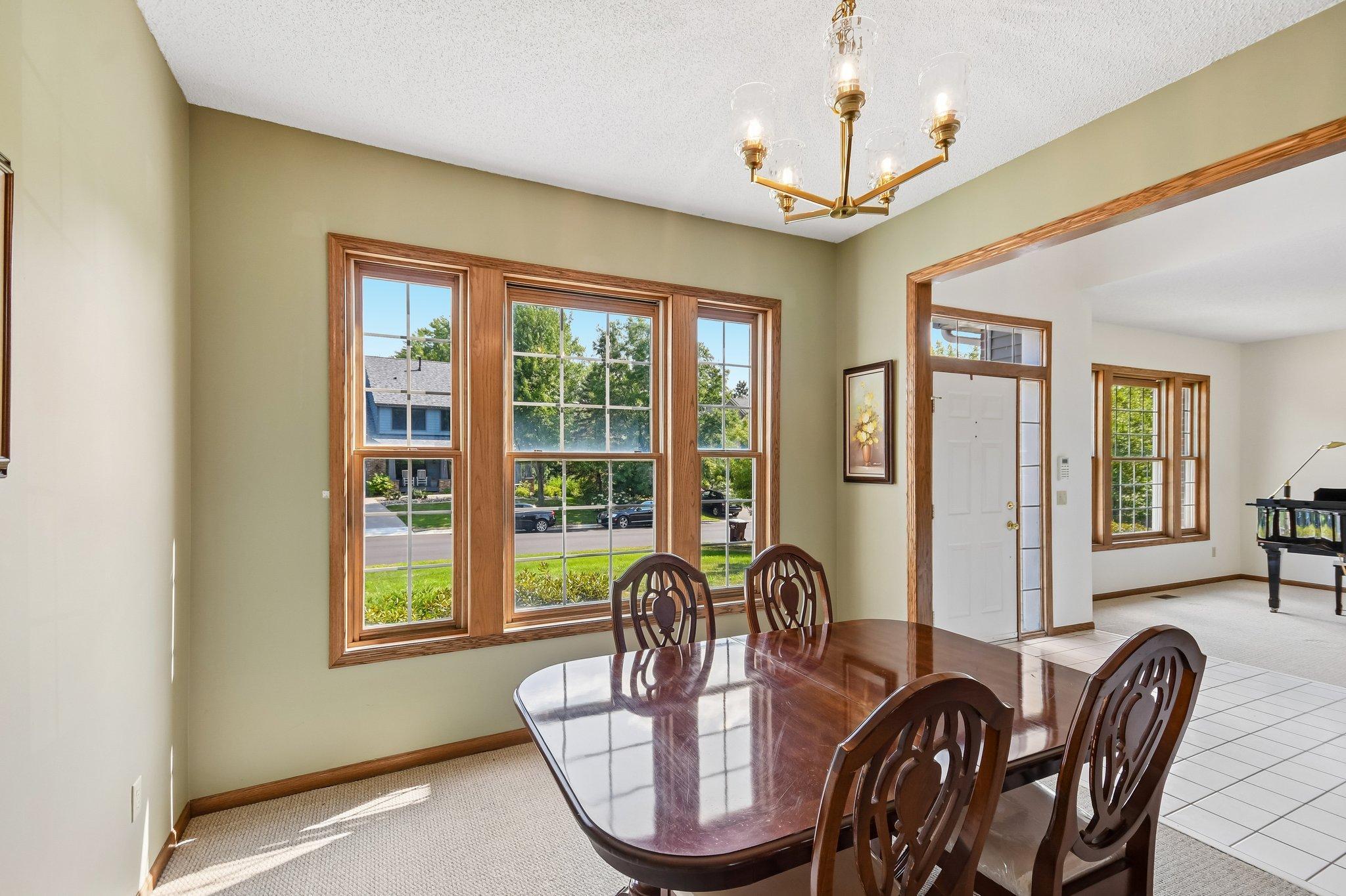View of Residential at 503 Abbey Way, Mendota Heights MN 55120, Mendota Heights (7 of 58) - Mike Wilen | Minnesota Team Real Estate