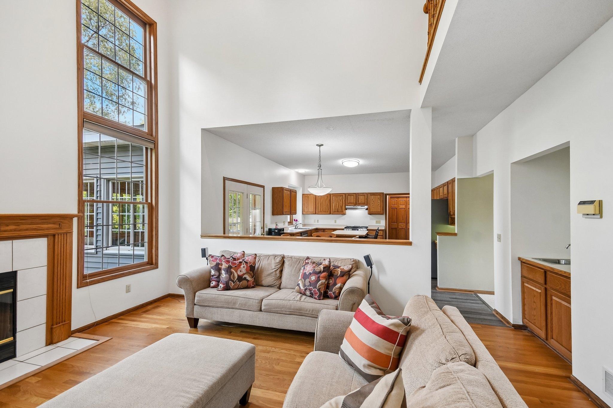 View of Residential at 503 Abbey Way, Mendota Heights MN 55120, Mendota Heights (11 of 58) - Mike Wilen | Minnesota Team Real Estate