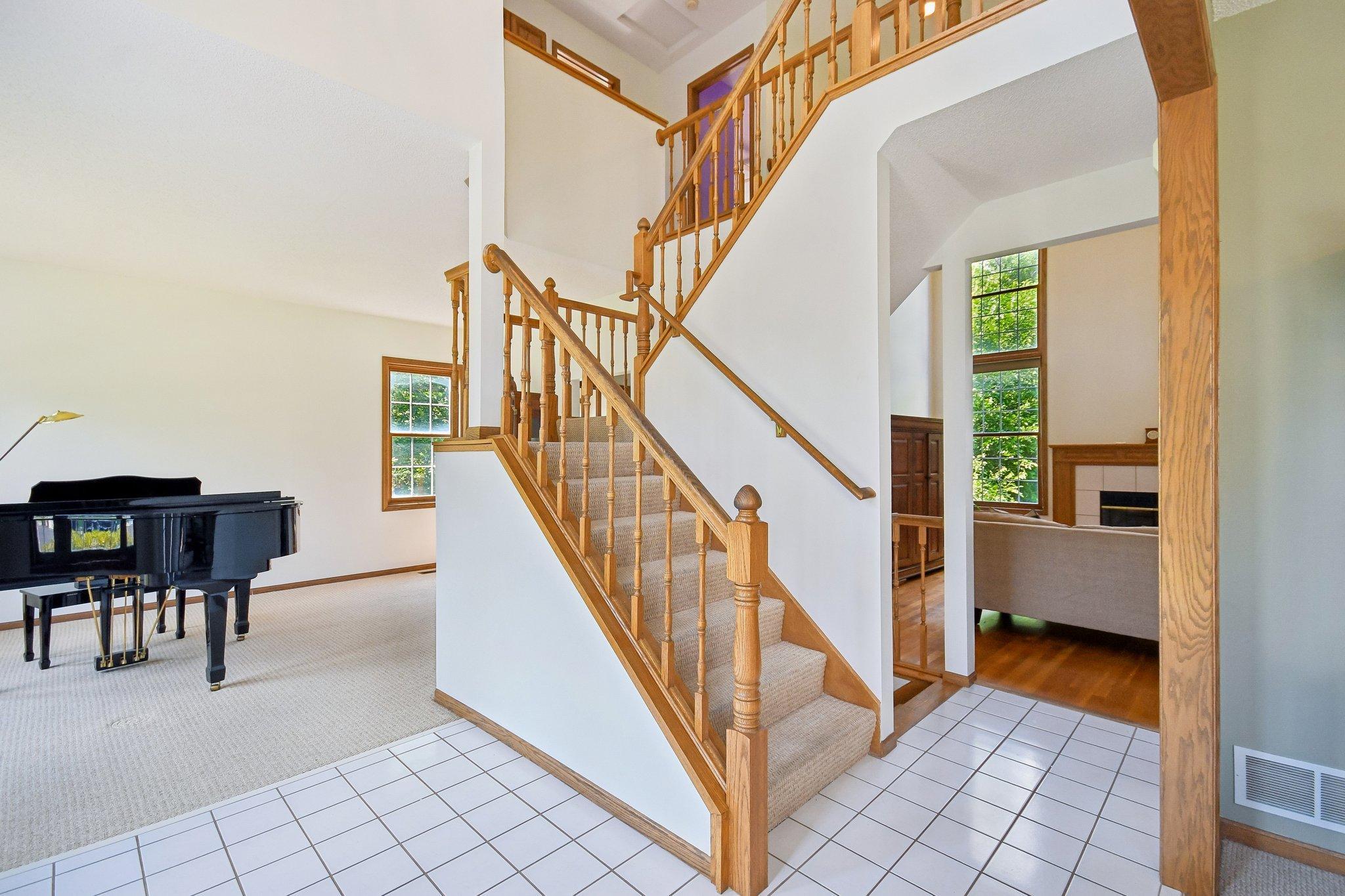 View of Residential at 503 Abbey Way, Mendota Heights MN 55120, Mendota Heights (6 of 58) - Mike Wilen | Minnesota Team Real Estate