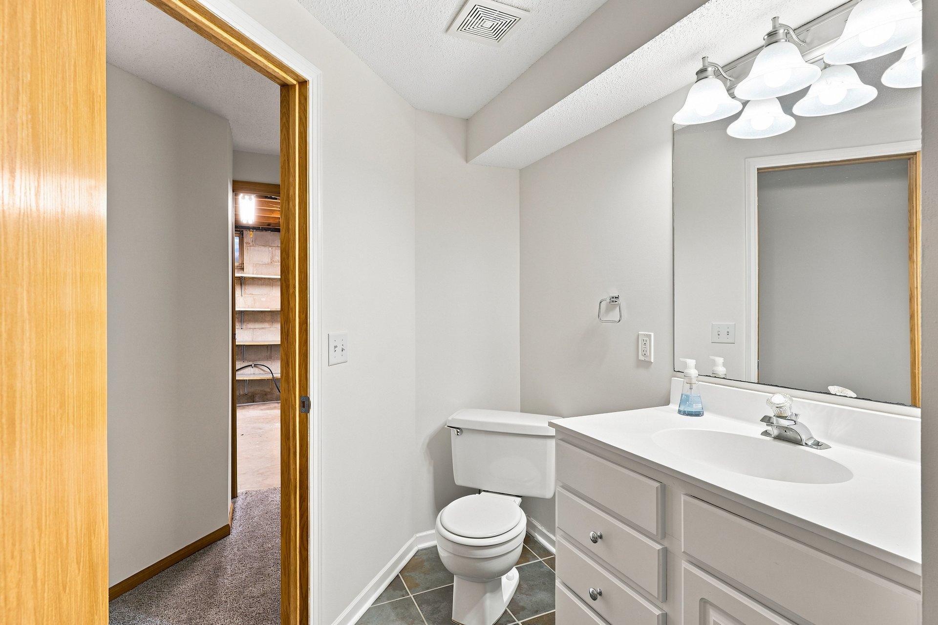 View of Residential at 13412 Arden Circle, Burnsville MN 55337, Burnsville (27 of 42) - Mike Wilen | Minnesota Team Real Estate