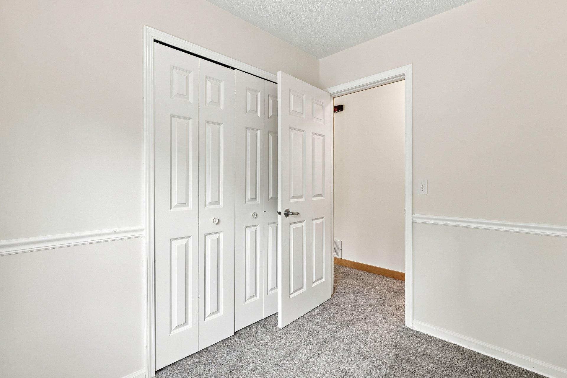 View of Residential at 13412 Arden Circle, Burnsville MN 55337, Burnsville (23 of 42) - Mike Wilen | Minnesota Team Real Estate