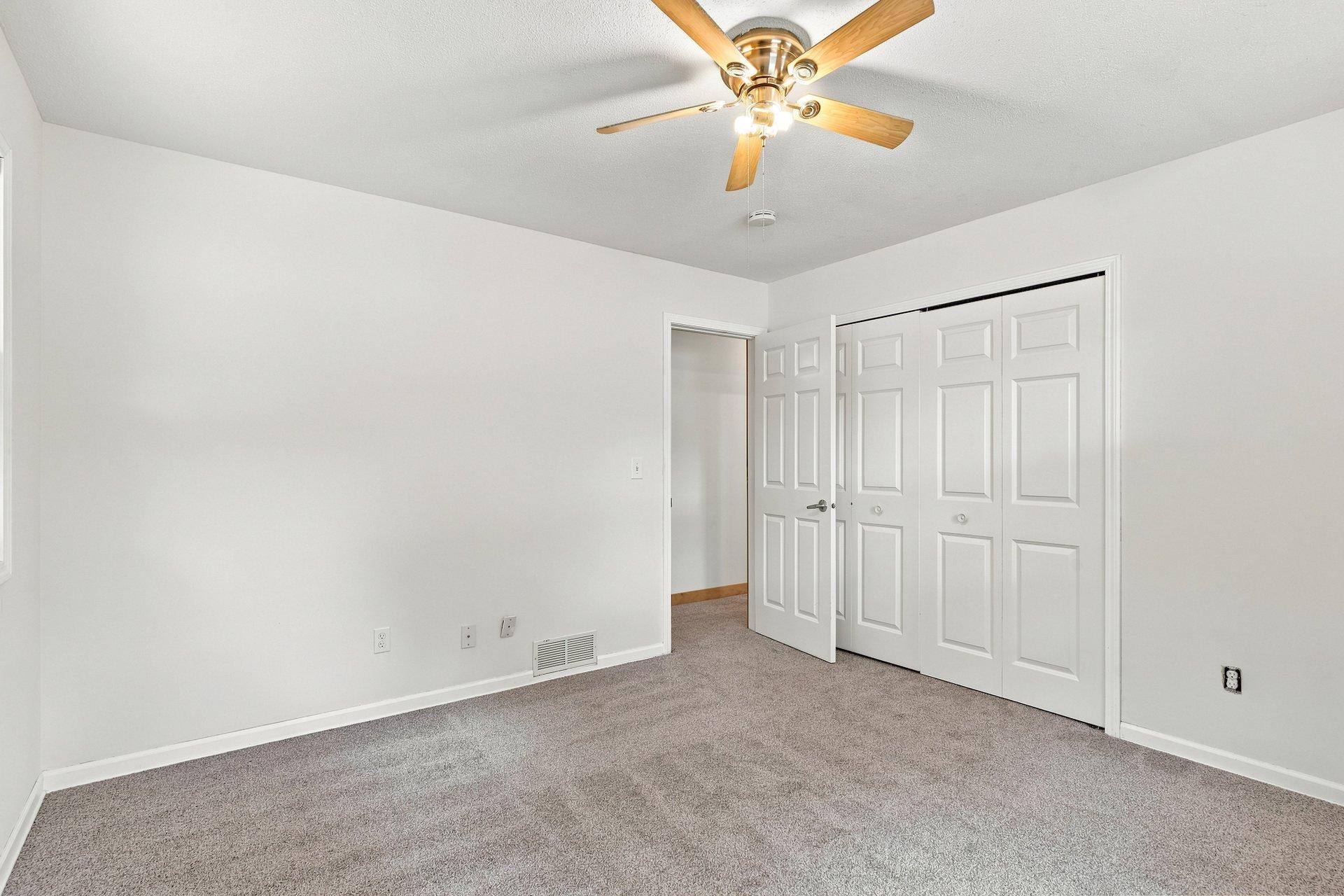 View of Residential at 13412 Arden Circle, Burnsville MN 55337, Burnsville (21 of 42) - Mike Wilen | Minnesota Team Real Estate