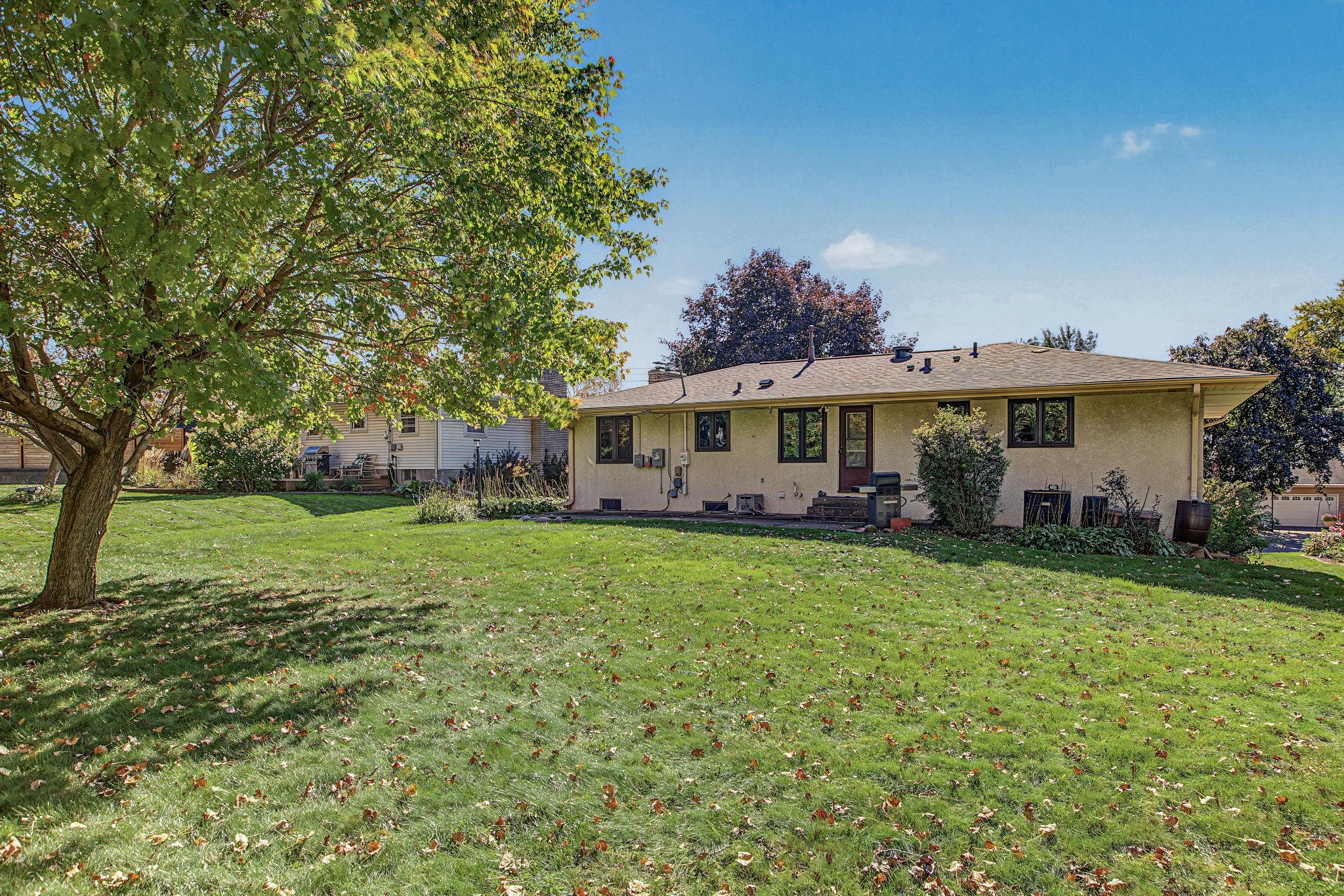 View of Residential at 3201 Townview Avenue, Saint Anthony MN 55418, Saint Anthony (36 of 38) - Mike Wilen | Minnesota Team Real Estate