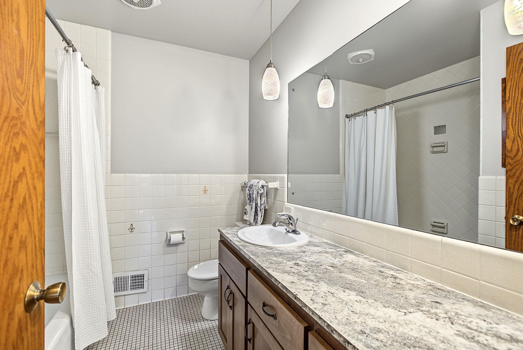 View of Residential at 3201 Townview Avenue, Saint Anthony MN 55418, Saint Anthony (21 of 38) - Mike Wilen | Minnesota Team Real Estate